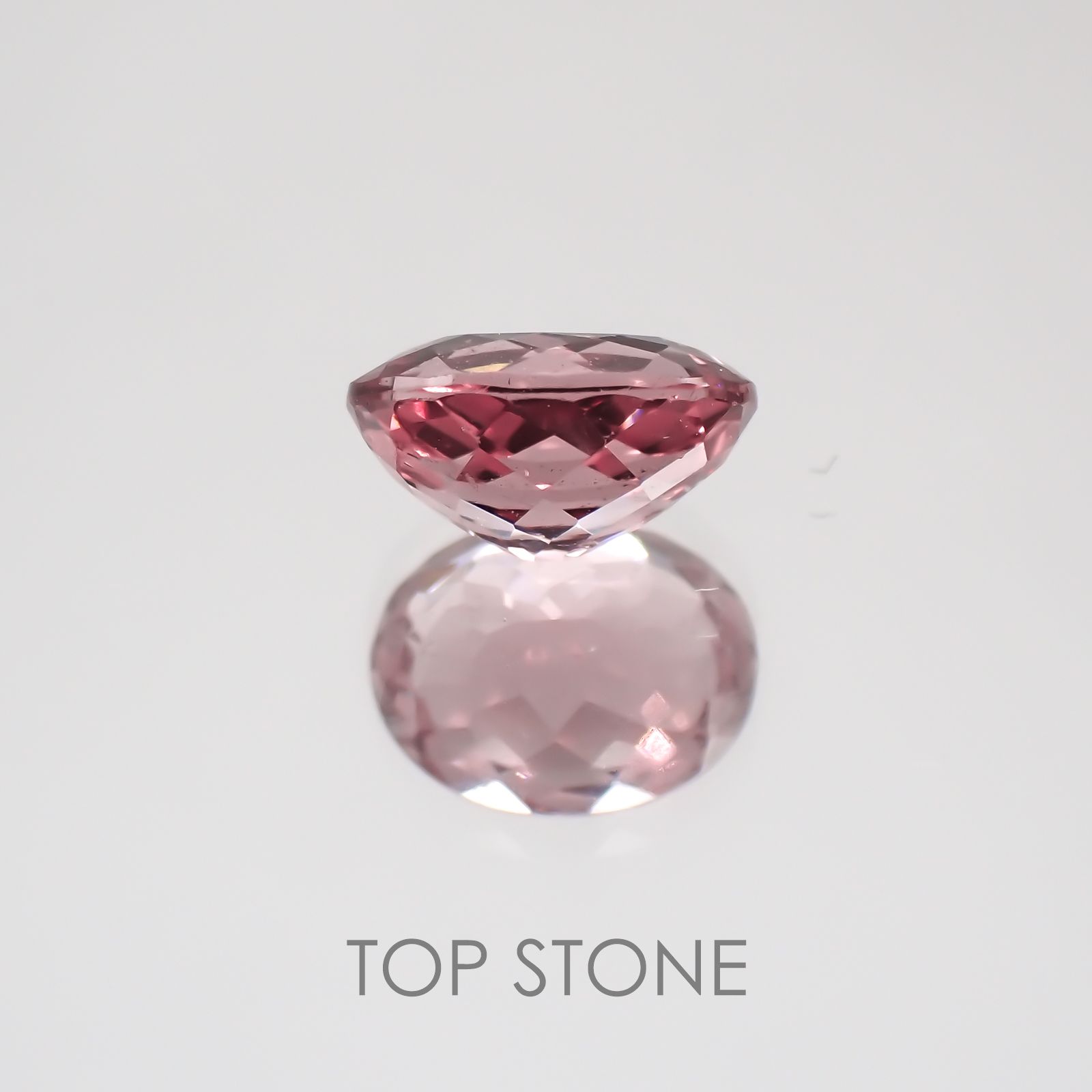 マラヤガーネット(宝石名ガーネット) タンザニア・マヘンゲ産 1.51ct 識別済[20052452]7.3×5.7mm前後