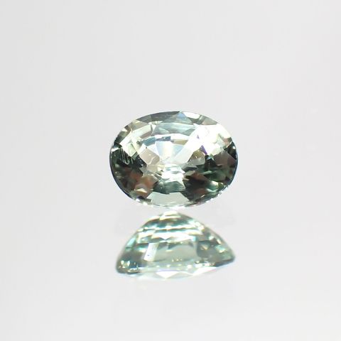アレキサンドライト(宝石名アレキサンドライト) マダガスカル産 0.277ct ソ付(彩珠)[20117006]4.3×3.3mm前後