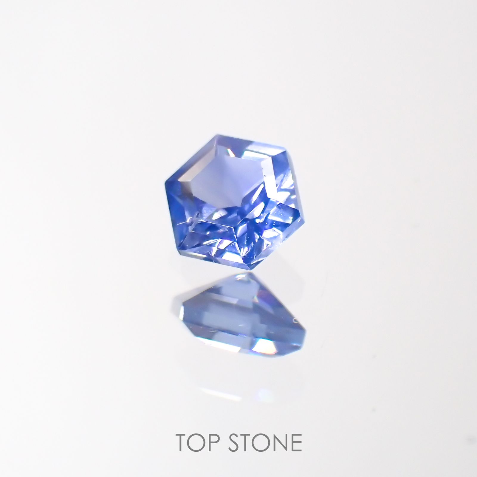 ◇ヘキサゴンカット◇サファイア(宝石名サファイア)マダガスカル産 0.25ct 識別済[220113883]3.5x3.4mm前後