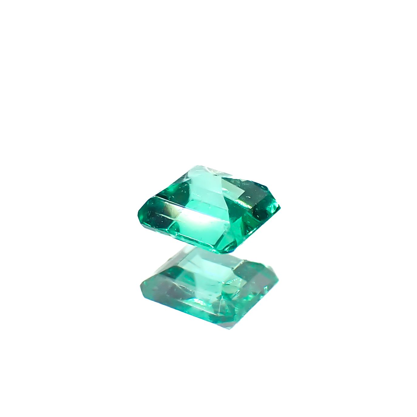 エメラルド コロンビア産 0.11ct[240627899]3x2.8mm前後