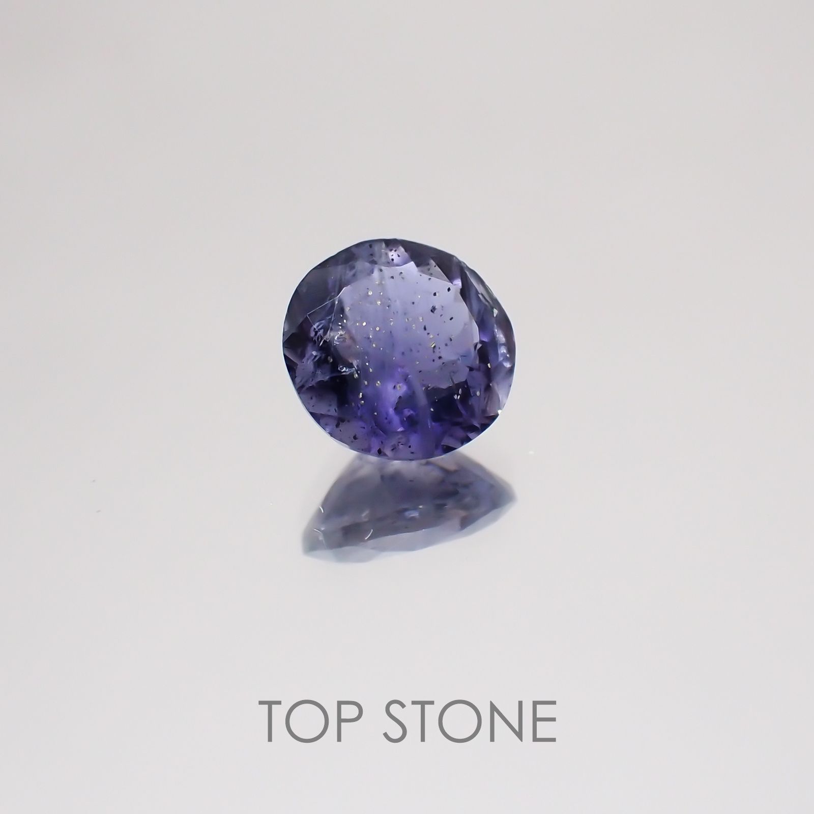 アイオライトサンストーン ブラジル産 ルース 0.74ct[21059240]6.3×6.3mm前後