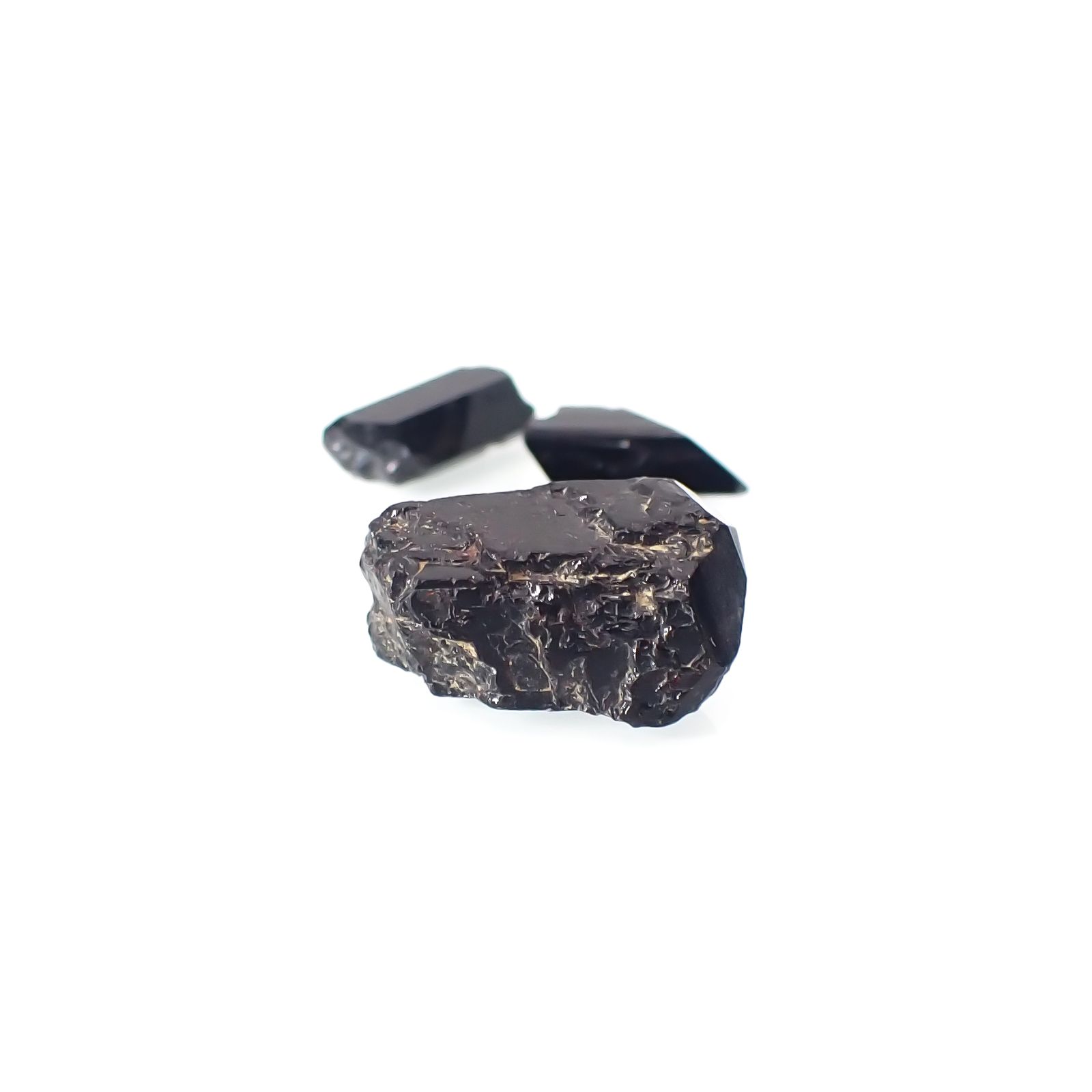 ネプチュナイト 原石 3個セット アメリカ・カリフォルニア州産 7.75ct(3pcs合計)[230622308]9.2-12.7x3.0-7.4mm前後