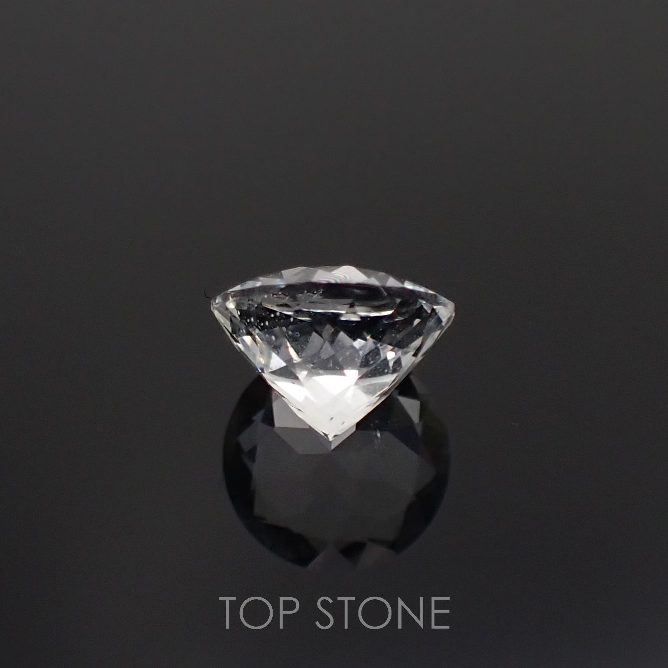 オーソクレース(宝石名ホワイト・オーソクレース)マダガスカル産 2.199ct ソ付(彩珠)[221018692]8.8x8.8mm前後