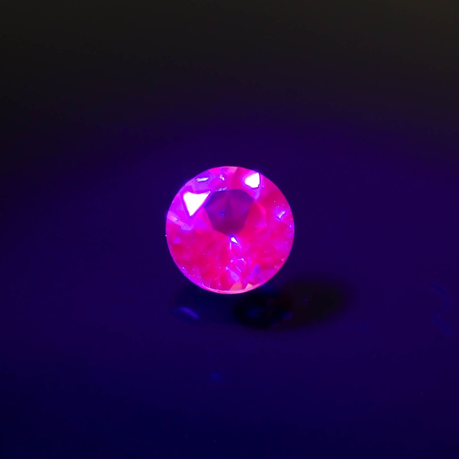 ドラゴンガーネット タンザニア産 0.47ct[230722955]4.5x4.5mm前後