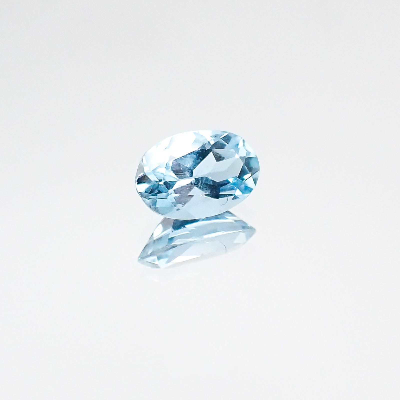 アクアマリン サンタマリアカラー(宝石名アクアマリン)モザンビーク産 0.37ct 識別済[220817251]6.1x4mm前後