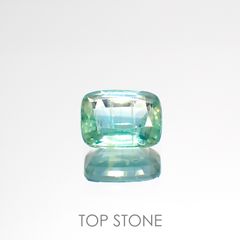 バイカラーカイヤナイト(宝石名カイヤナイト)ネパール産 1.10ct 識別済[220115375]6.7x5.3mm前後