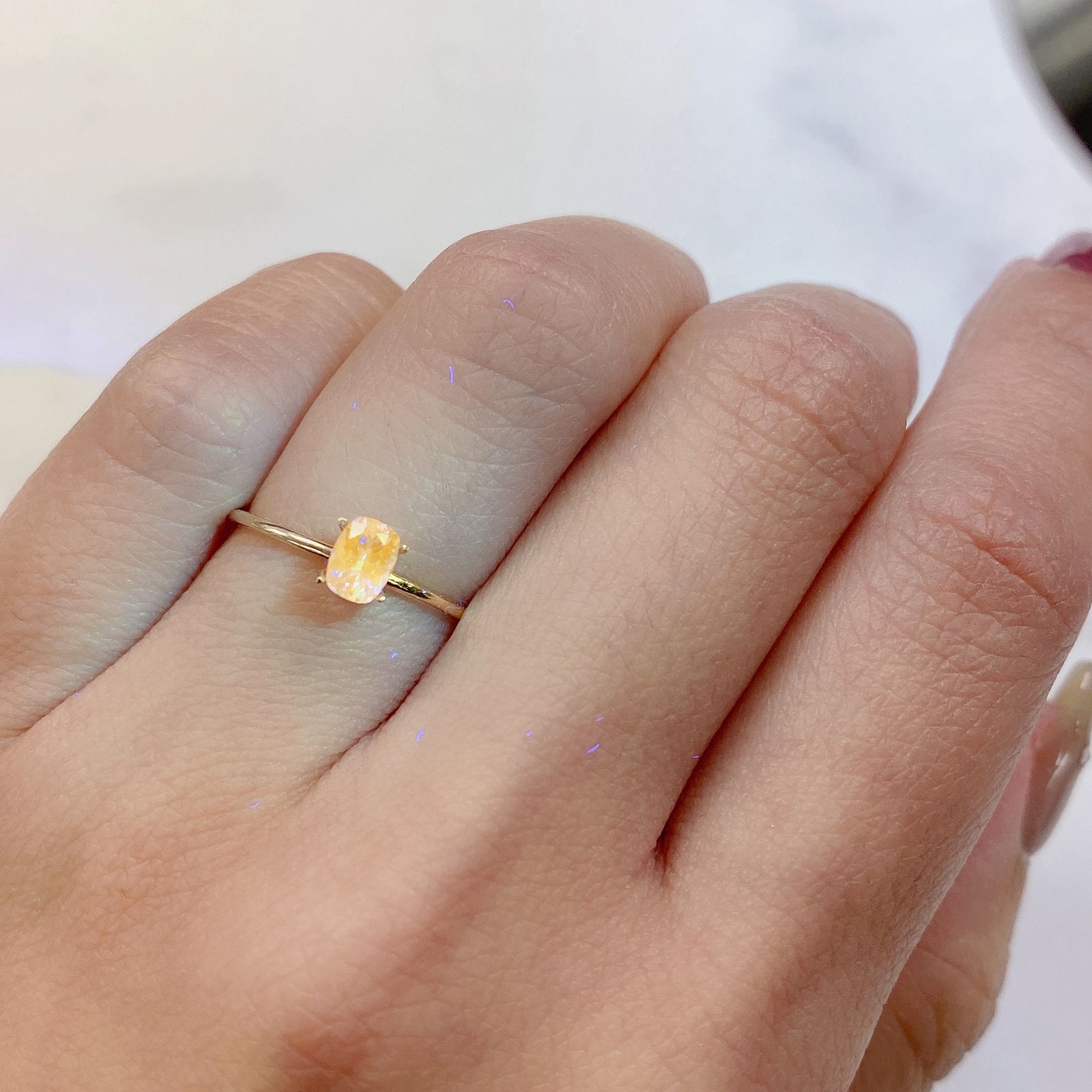 マリアライトフルオレッセンス(宝石名パープル・スキャポライト) スリランカ産 0.28ct 識別済[21019557]4.9×3.8mm前後