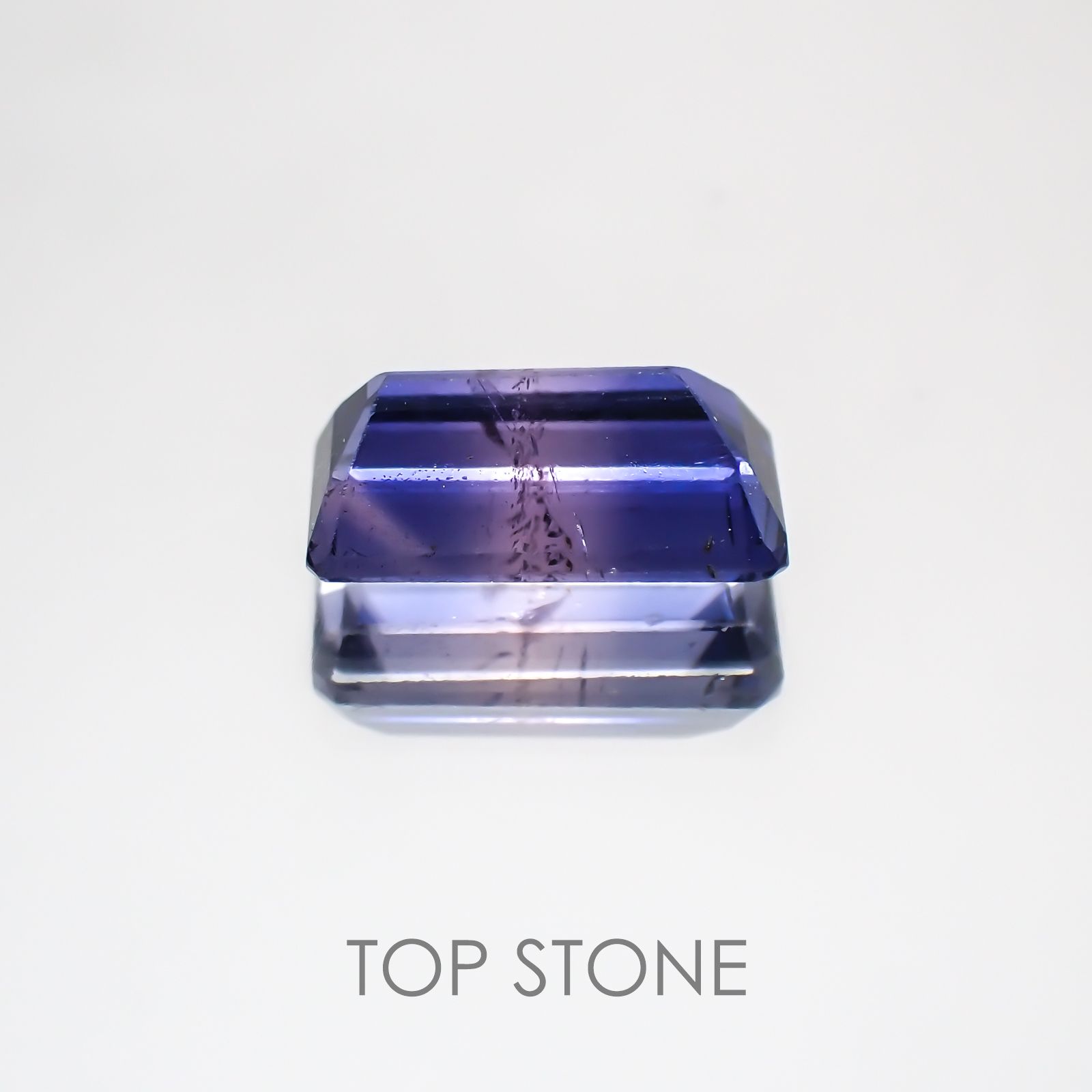 バイカラーサファイア(宝石名バイカラー・サファイア)マダガスカル産 1.41ct 識別済[220717079]8.1x4.4mm前後