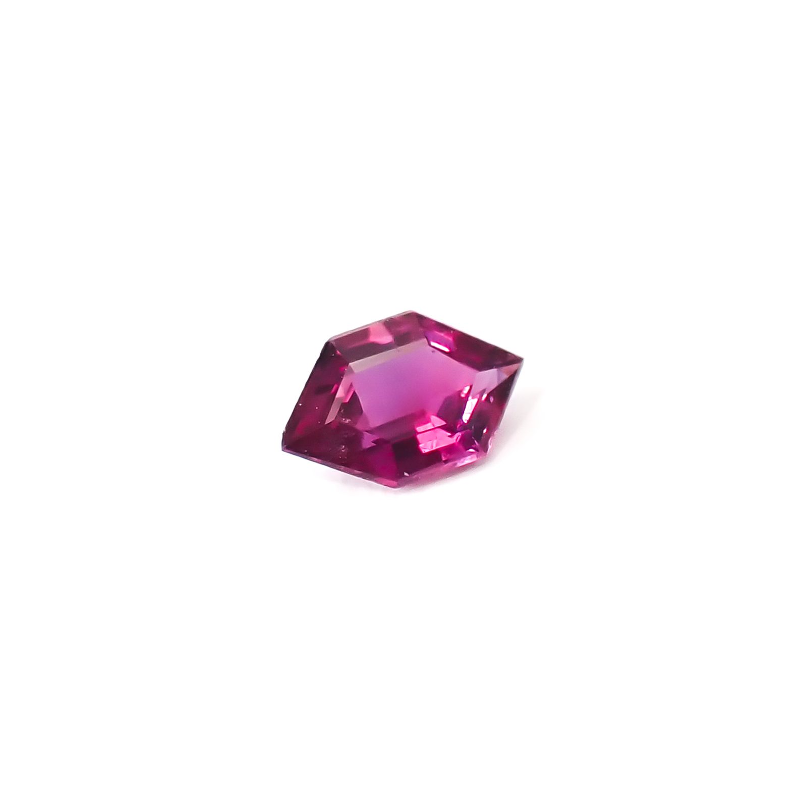 ◇カスタムカット◇ウィンザーサファイア タンザニア・ウィンザー産 0.18ct / 4.8x2.9mm前後 [260532136]