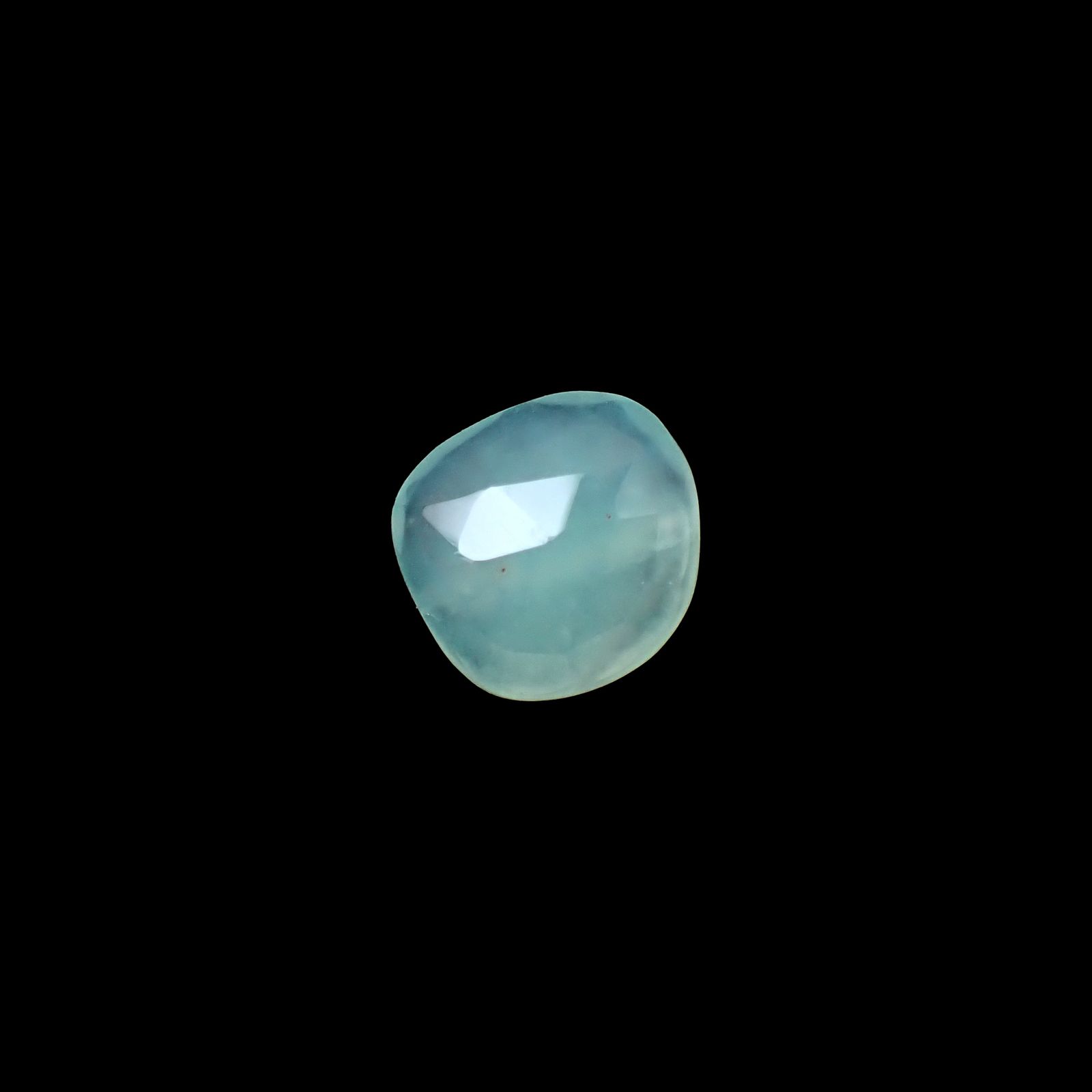 ◇フリーフォーム・ローズカット◇アクアプレーズ(宝石名ブルー グリーン・カルセドニー)南アフリカ産 3.41ct 識別済[231023966]11.2x11.6mm前後