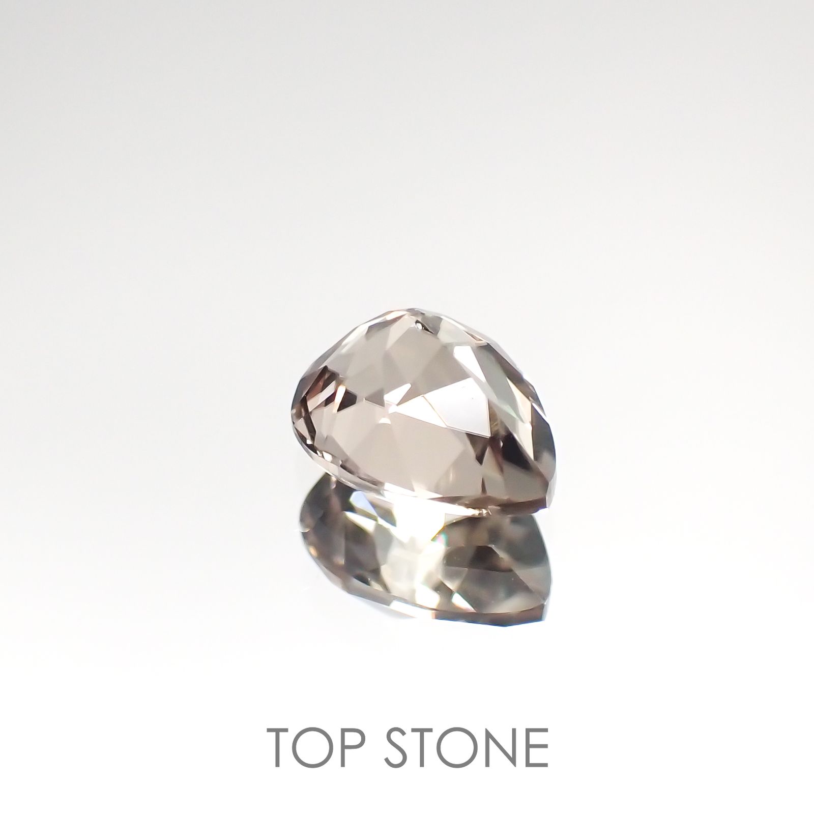 ダイアスポア カラーチェンジ(宝石名ダイアスポア) トルコ産 0.89ct 識別済[210912420]6.9×5.3mm前後