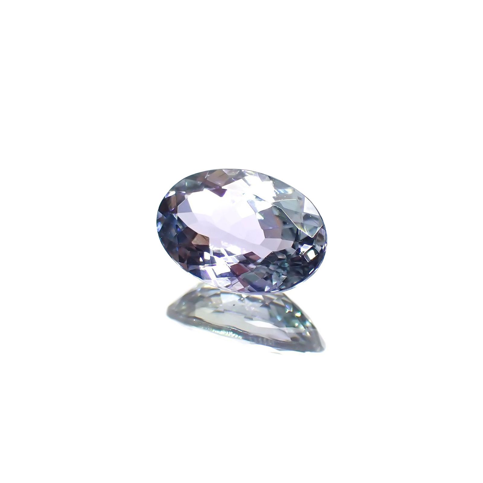 パーティカラータンザナイト(宝石名タンザナイト) タンザニア産 ソ付(彩珠) 1.915ct / 9.7x6.6mm前後 [210410414]