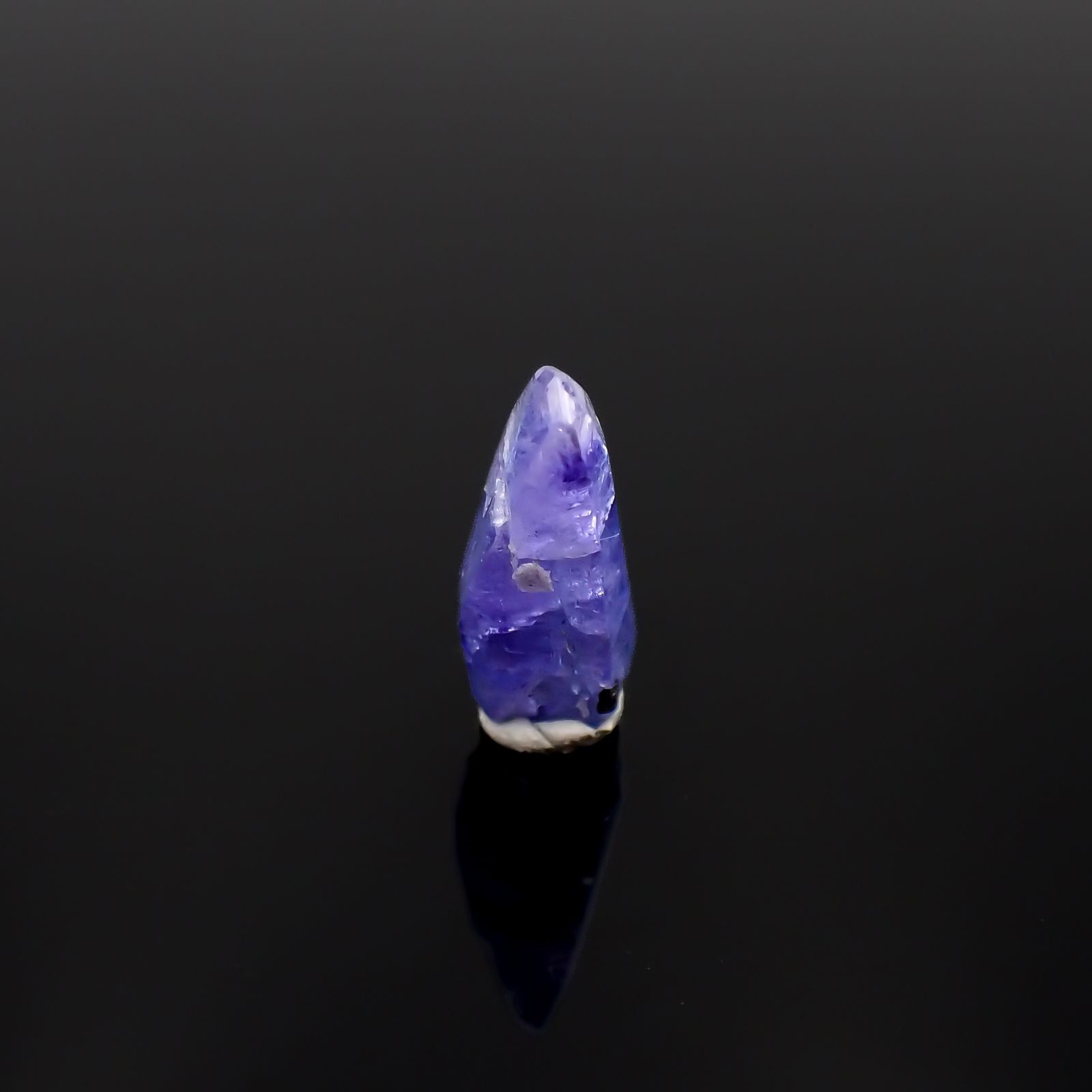 タンザナイト 原石(宝石名タンザナイト)タンザニア産 3.50ct 識別済[231224912]13.3x4.6mm前後