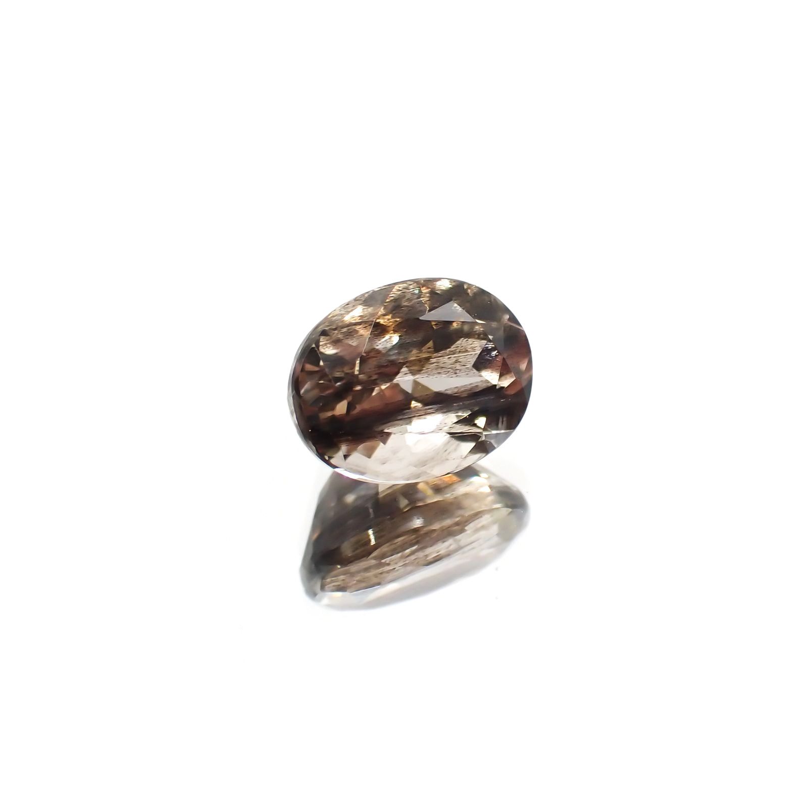 レインボースキャポライト(宝石名イリデッセント・スキャポライト) ブラジル産 識別済 1.42ct / 8.1×6mm前後 [210310340]