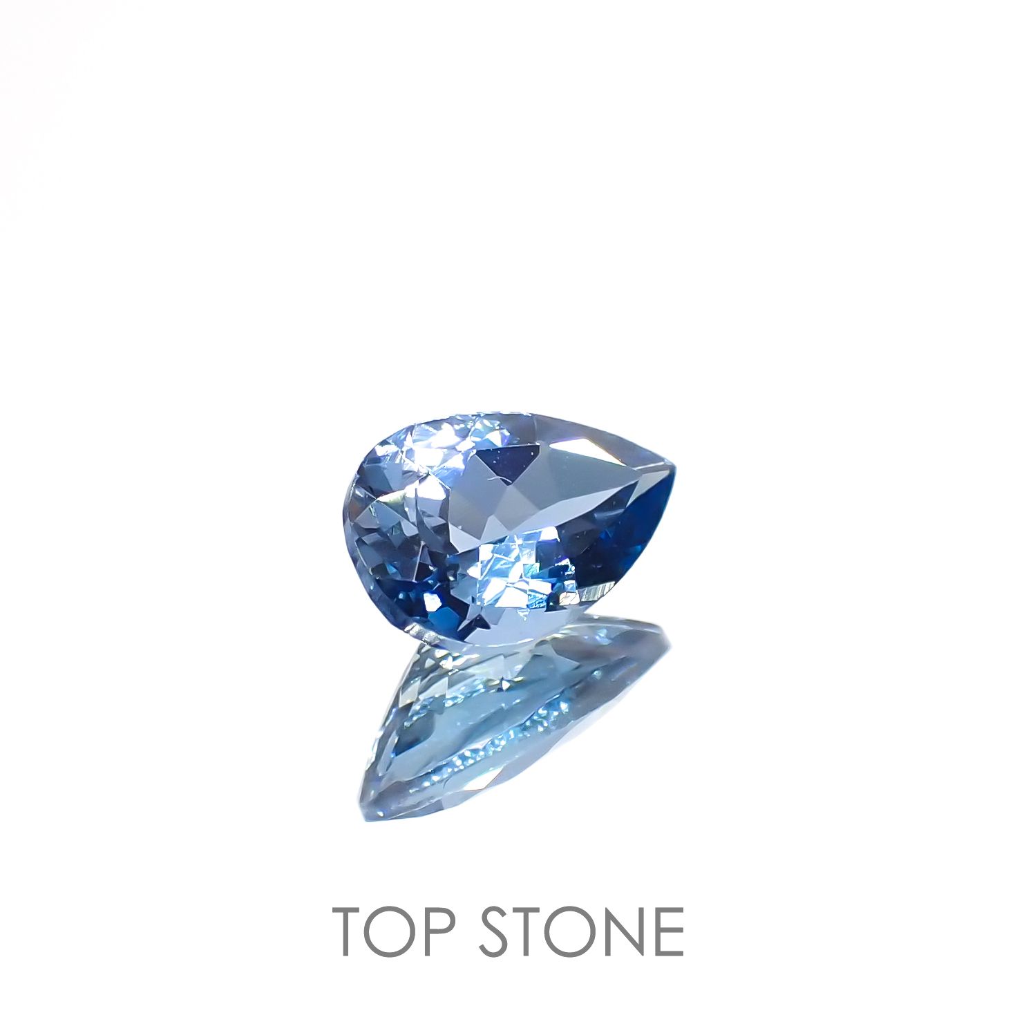 アクアマリン(宝石名アクアマリン)ナイジェリア産 0.76ct 識別済[220817383]8.1x5.1mm前後