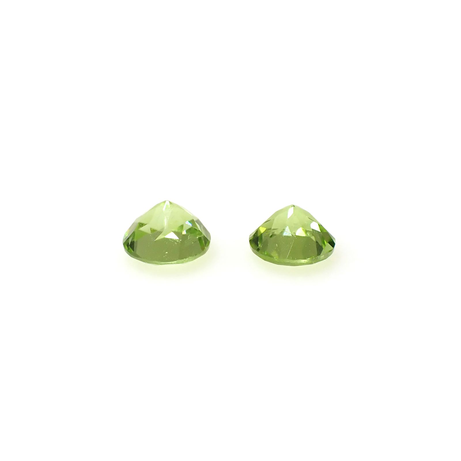 ◇ペアセット◇ペリドット 中国産 1.08ct(2pcs合計) [250730797]5.1x5mm前後
