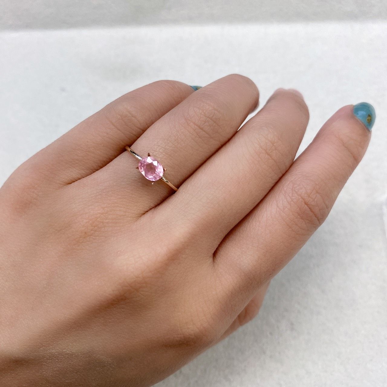 シルキーピンクスピネル(宝石名ピンク・スピネル) タンザニア産 0.86ct 識別済[210812897]6.3×4.9mm前後