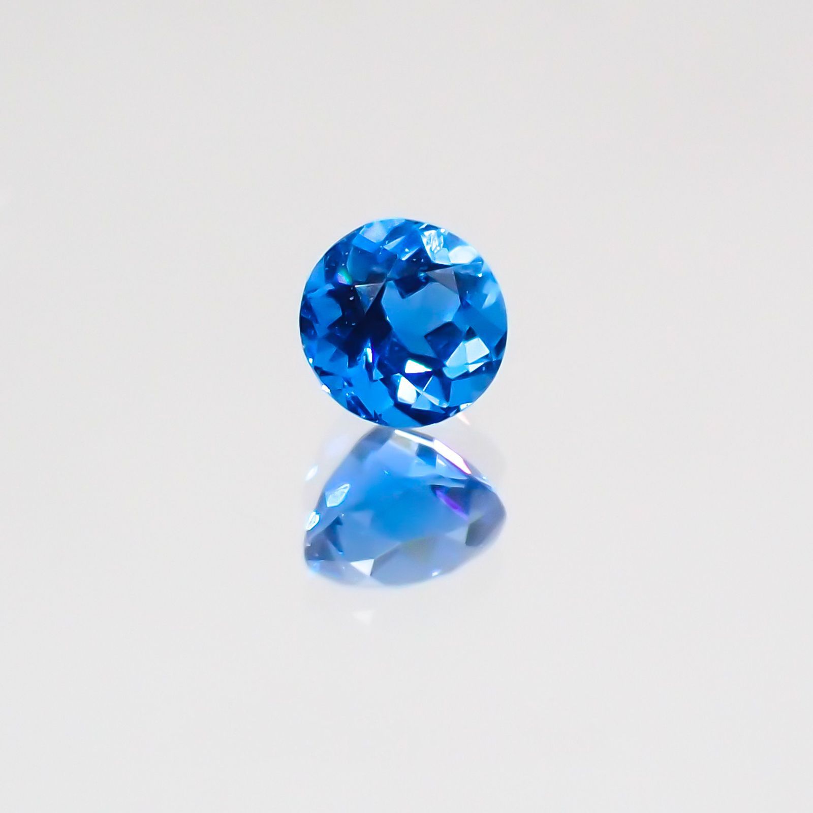 アウイナイト ドイツ産 ルース 0.13ct[210210032]3.1×3.1mm前後
