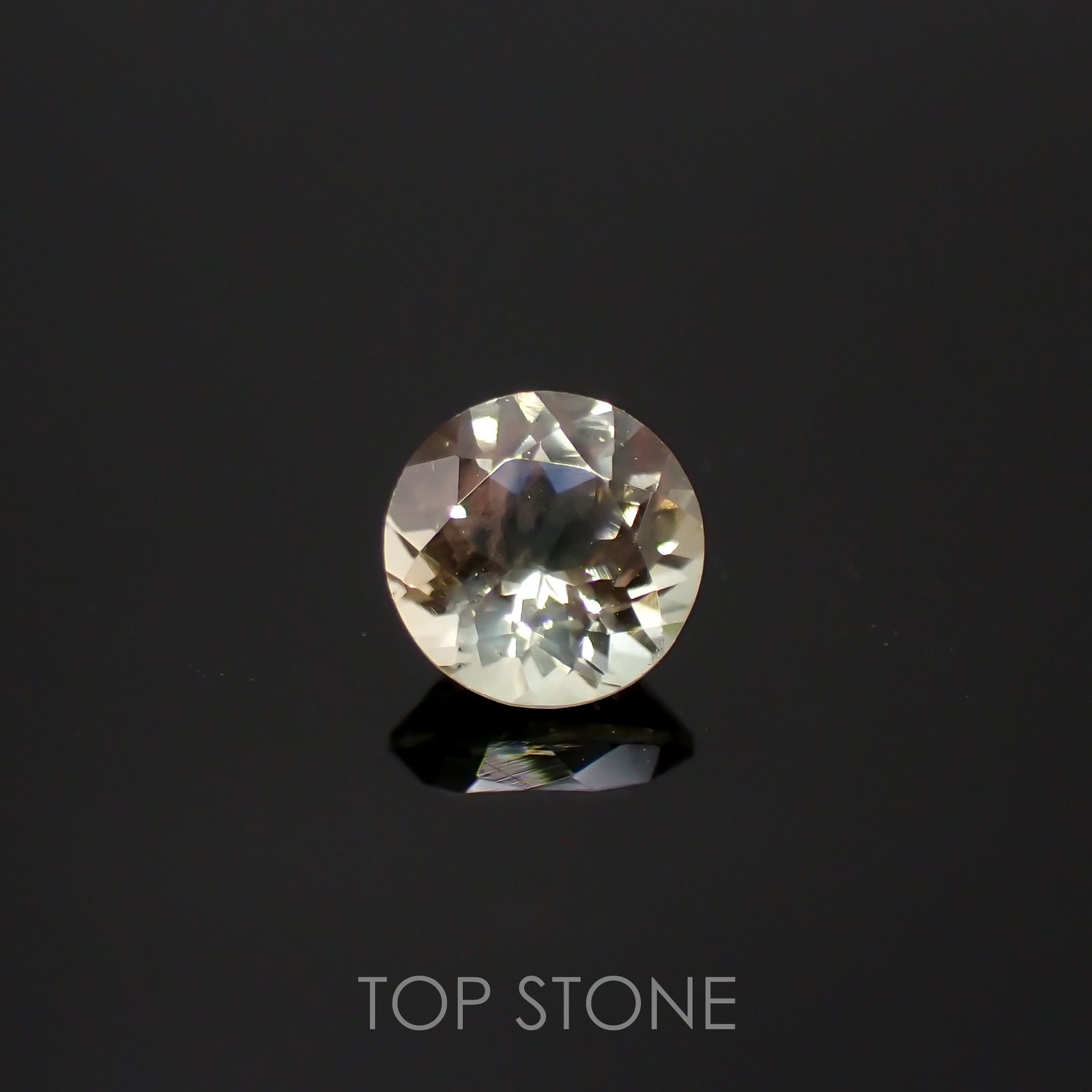 バイカラーオレゴンサンストーン(宝石名ラブラドライト)アメリカ・オレゴン州産 0.78ct 識別済[220616438]6.1x6.1mm前後