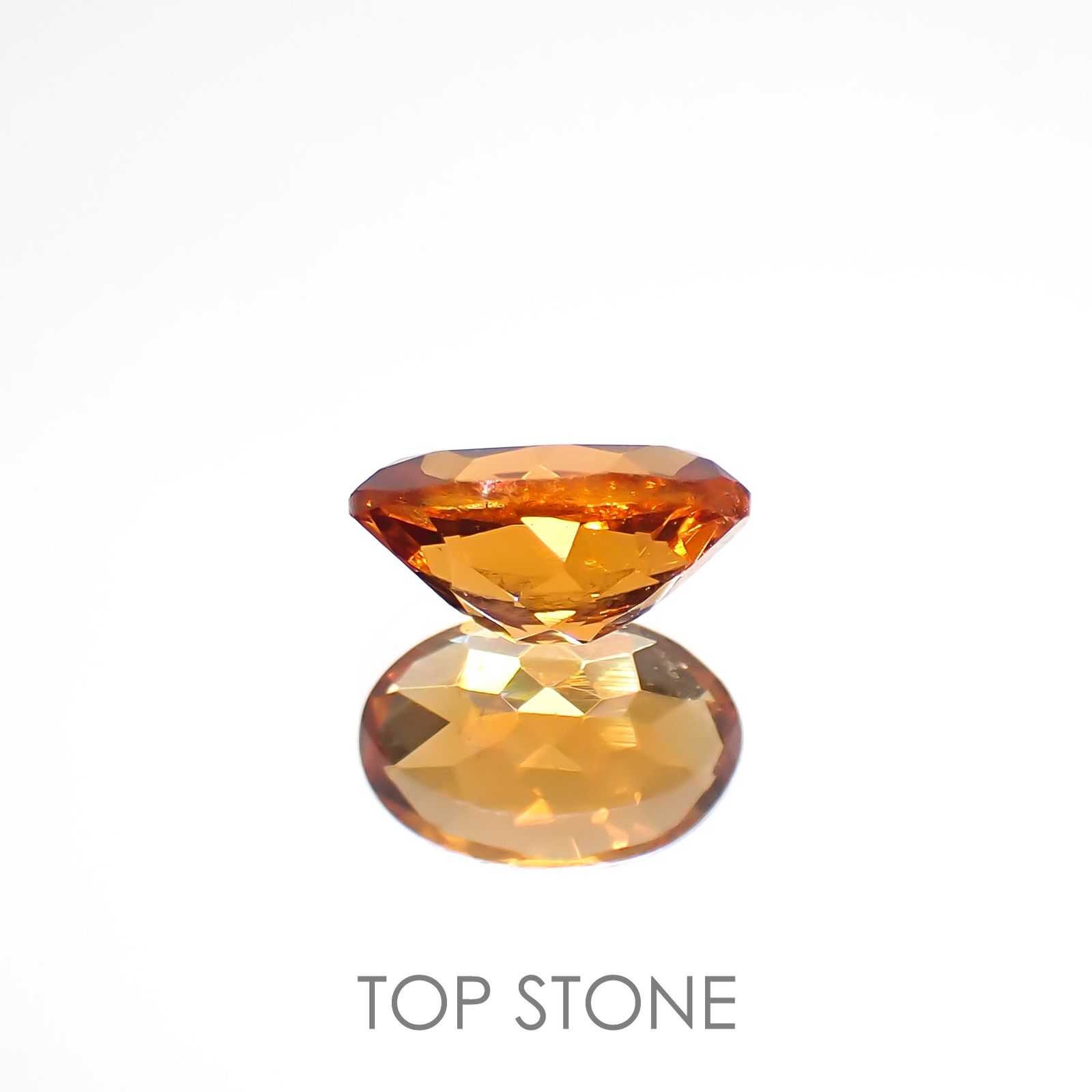 スペサルティンガーネット(宝石名ガーネット)タンザニア産 0.63ct 識別済[220817546]6x4mm前後