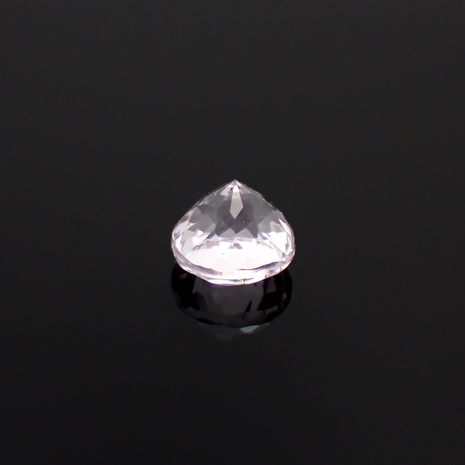 クンツァイト アフガニスタン産 1.04ct[231224777]5.9x5.8mm前後