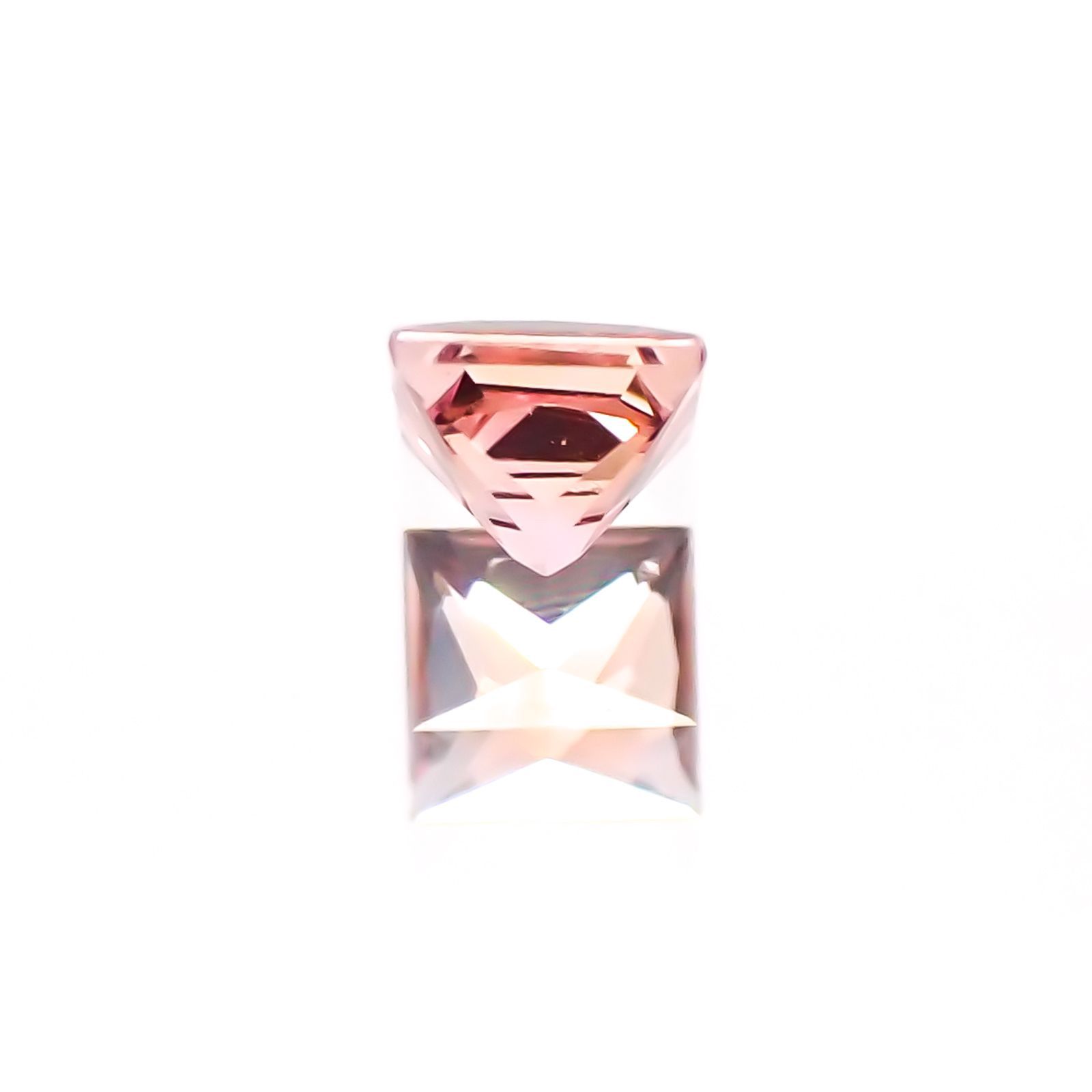 ◇プリンセスカット◇パパラチャサファイア ソーティング付き スリランカ産 ルース 0.135ct[20117821]2.6×2.6mm前後
