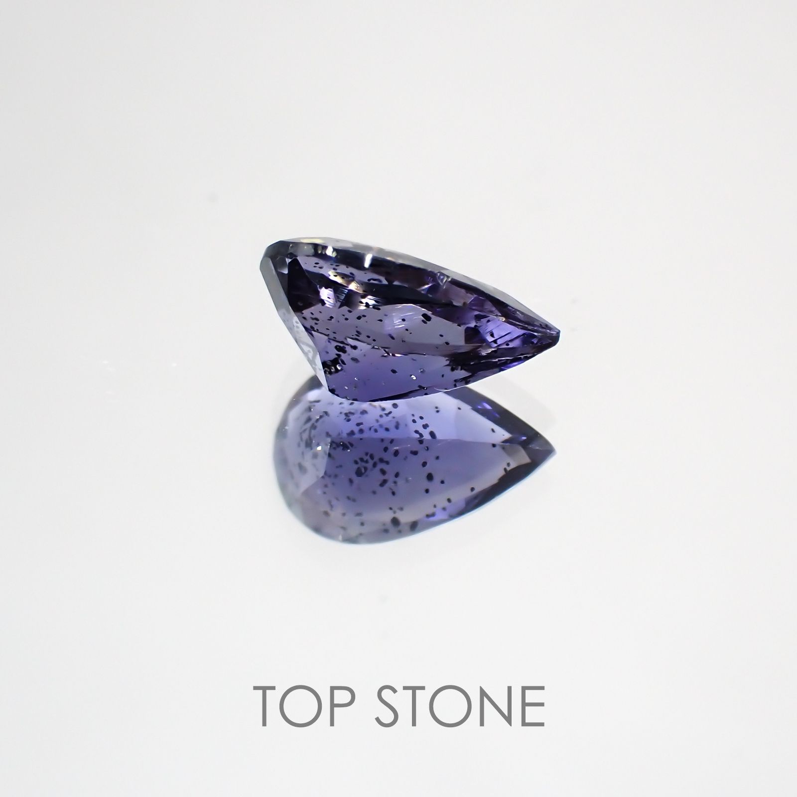 アイオライトサンストーン ブラジル・インド産 ルース 0.7ct[210310440]8×5mm前後