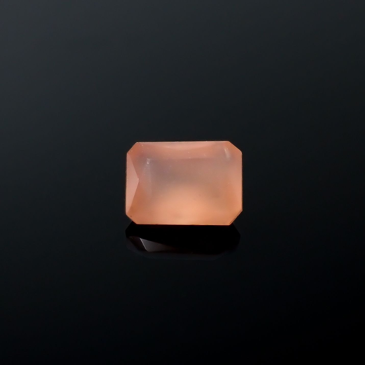 ロードクロサイト 日本・北海道産 0.43ct[240125346]4.9x3.5mm前後