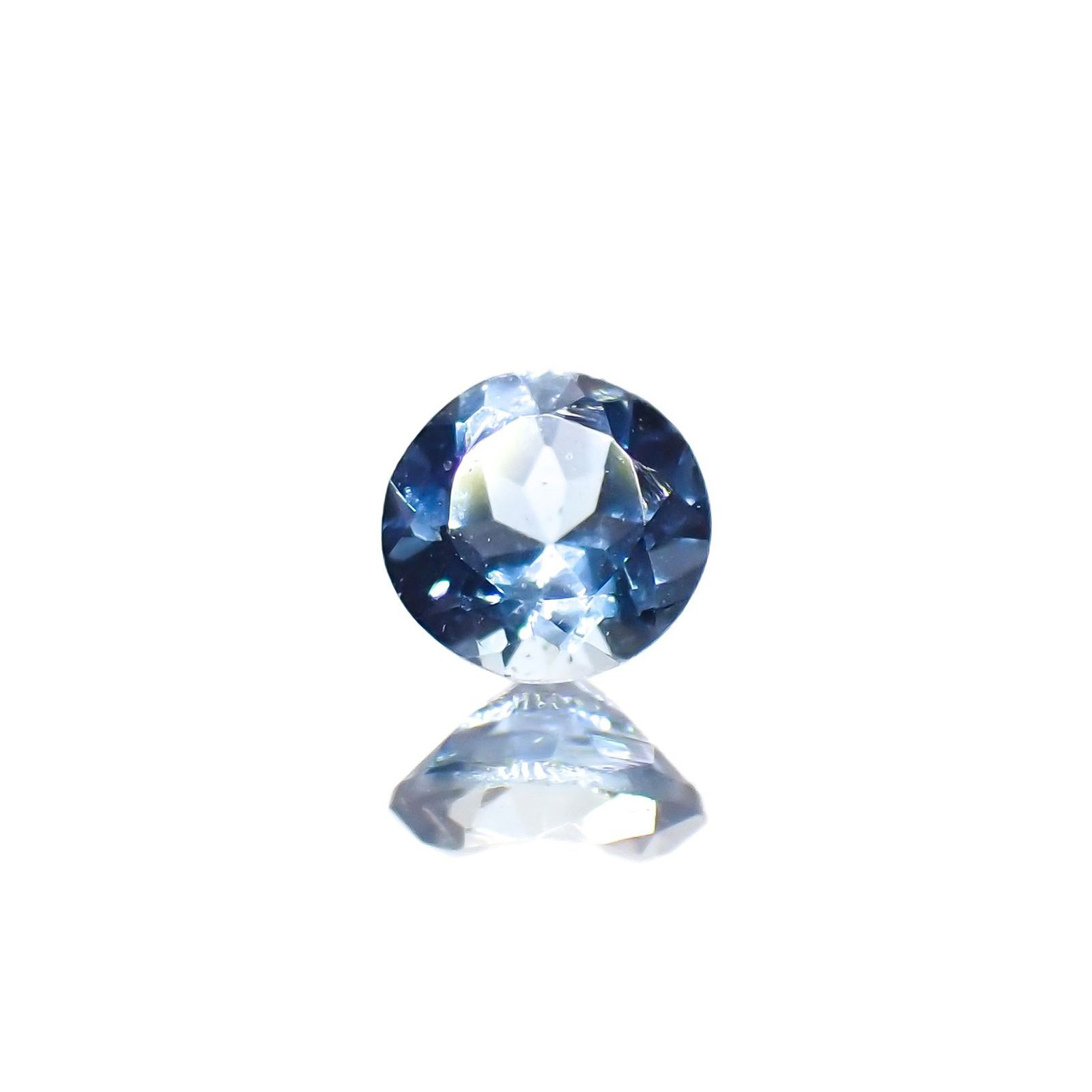 サンタマリアアクアマリン(宝石名アクアマリン)ブラジル産 識別済 0.16ct / 3.5x3.5mm前後 [260223515]