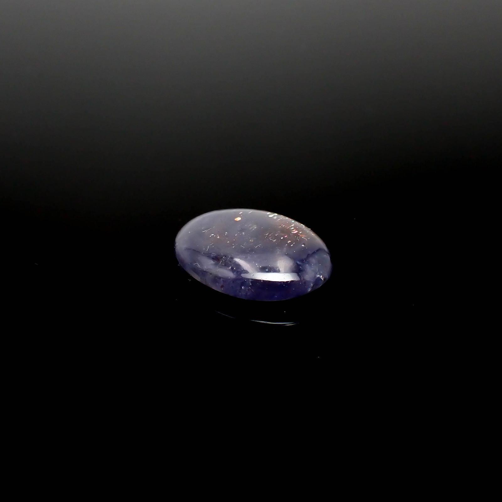 ブラッドショットアイオライト インド産 7.45ct[230622525]17.8x13.1mm前後