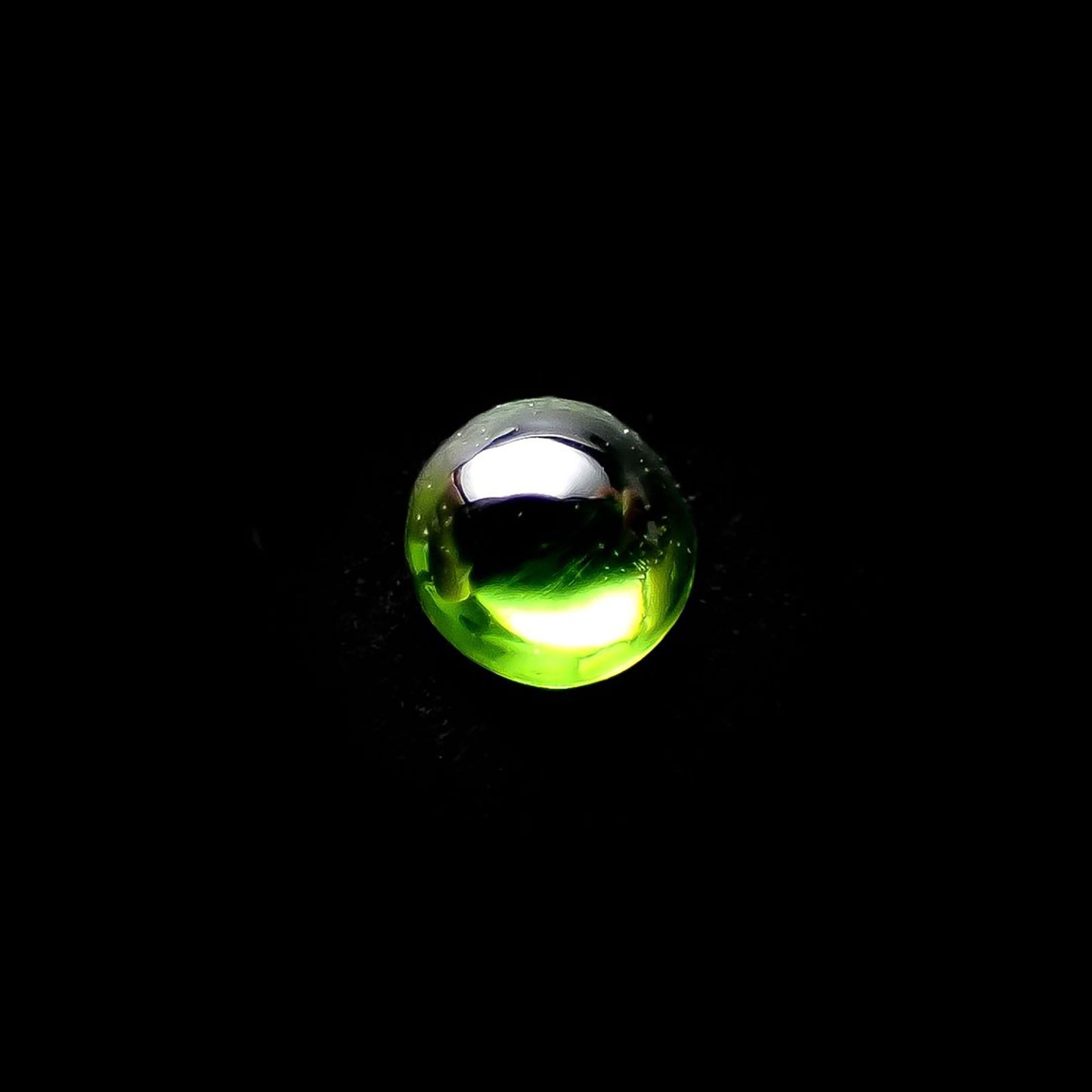 デマントイドガーネット ロシア産 0.044ct / 2.1x2.1mm前後 [260628247]