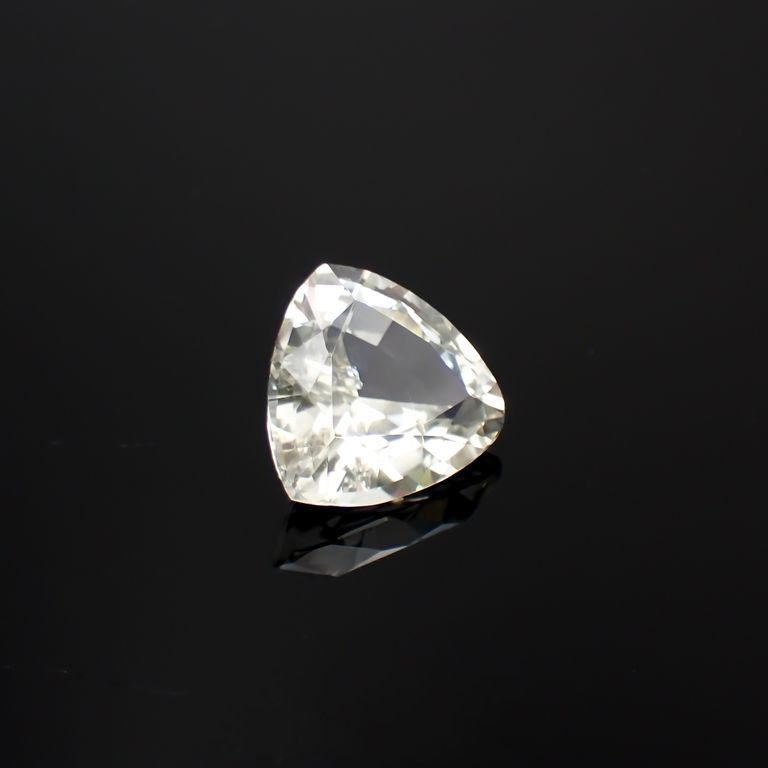 シリマナイト(宝石名シリマナイト)ビルマ産 7.532ct ソ付(彩珠)[221219728]12.6x13.7mm前後