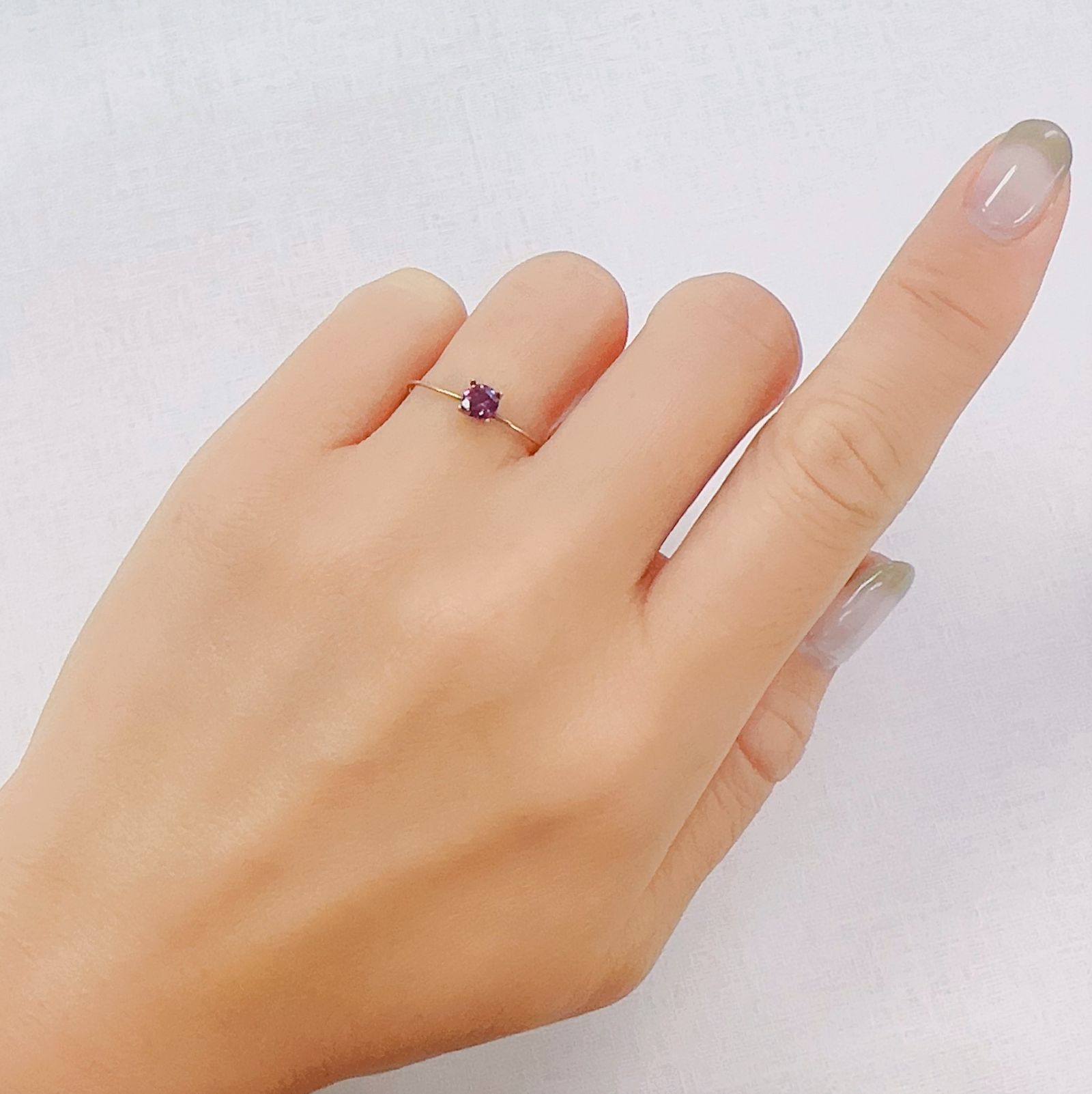 マラヤガーネット(宝石名ガーネット)タンザニア産 0.37ct 識別済[230823053]4.1x4.1mm前後