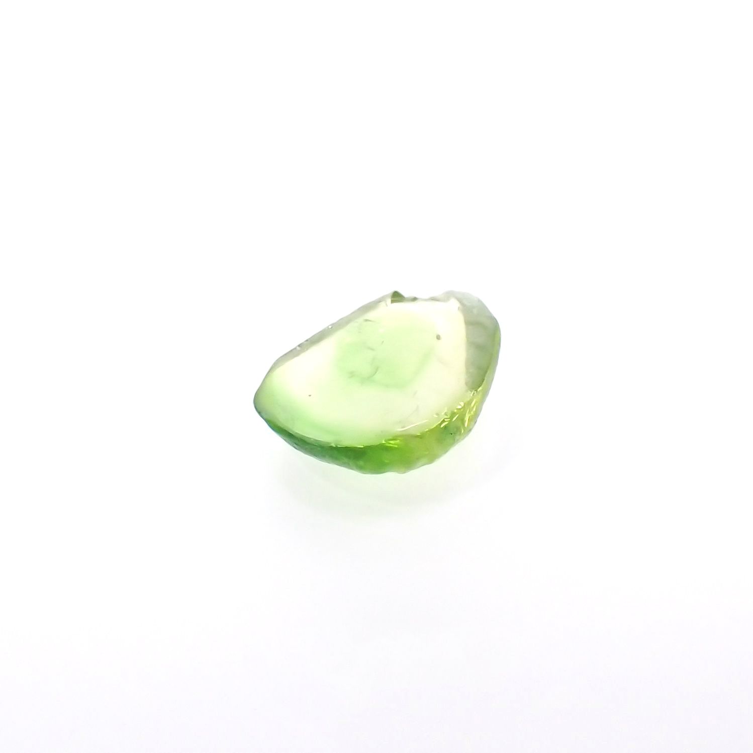 デマントイドガーネット 原石スライス(宝石名デマントイド・ガーネット) 0.26ct 識別済[210812771]4.8×3.4mm前後