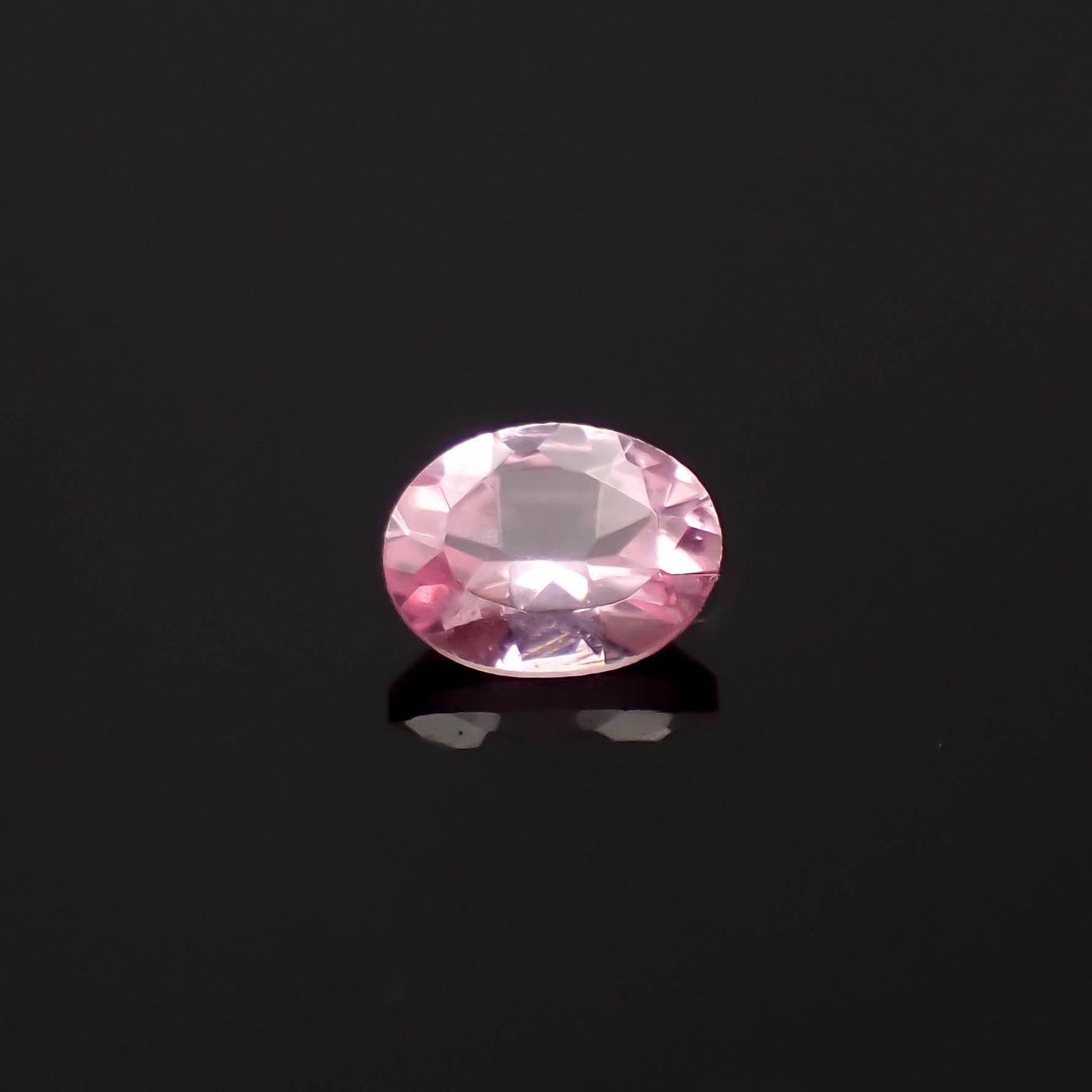 シルキーピンクスピネル タンザニア産 0.22ct[230421578]4.1x3mm前後