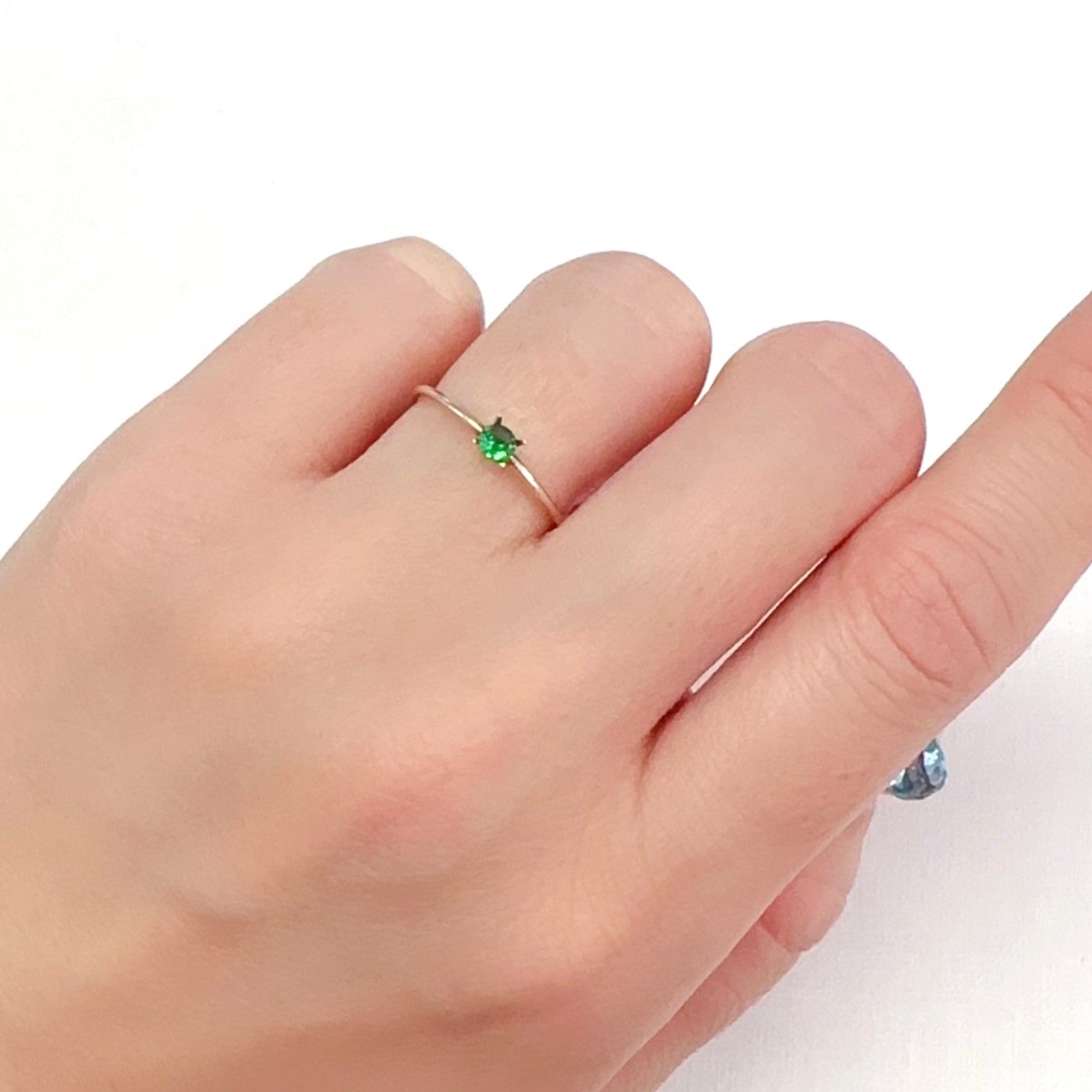 ツァボライト(宝石名グリーン グロッシュラー・ガーネット)タンザニア産 0.13ct 識別済[240226096]3.1x3.1mm前後