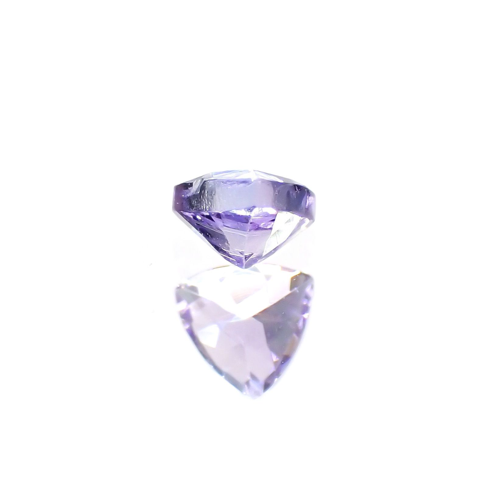 バイオレットゾイサイト(宝石名バイオレット・ゾイサイト)タンザニア産 識別済 0.29ct / 3.9x4mm前後 [220114948]