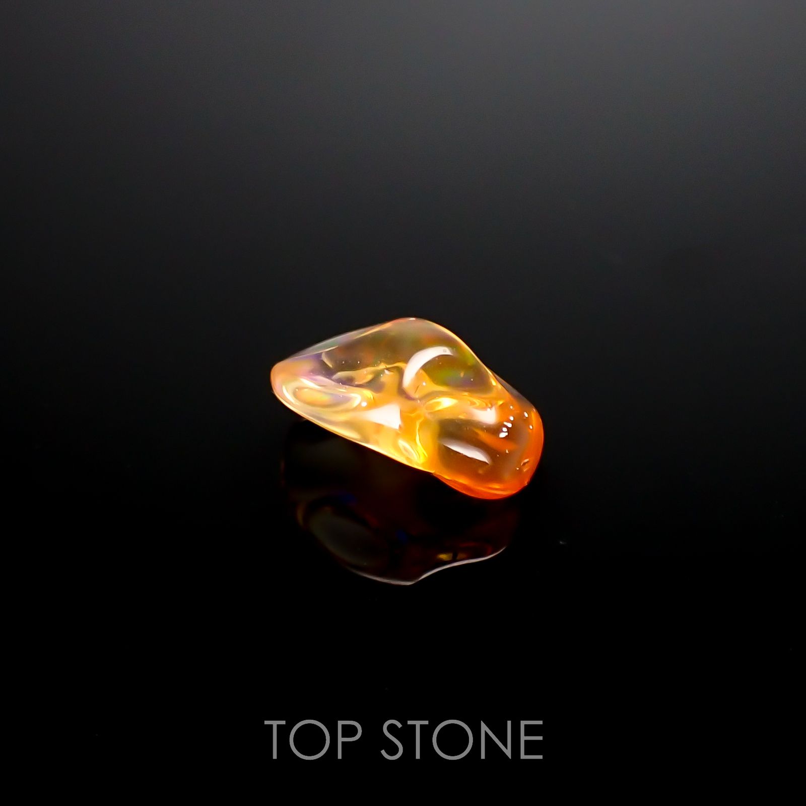 ファイヤーオパール 原石 メキシコ産 1.49ct[220616367]10.4x8.1mm前後