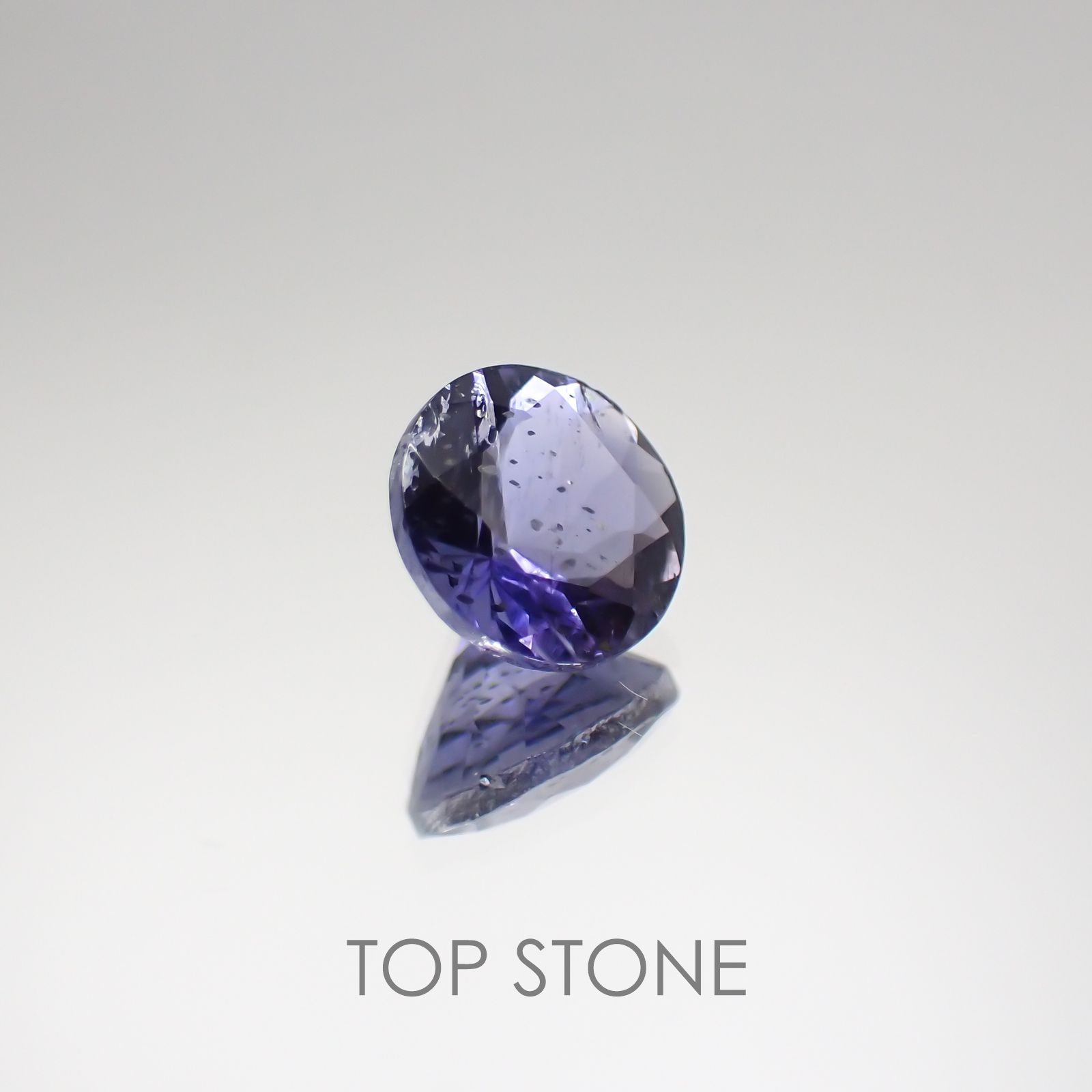 アイオライトサンストーン インド・ブラジル産 ルース 1.2ct[20129288]7.1×7.1mm前後