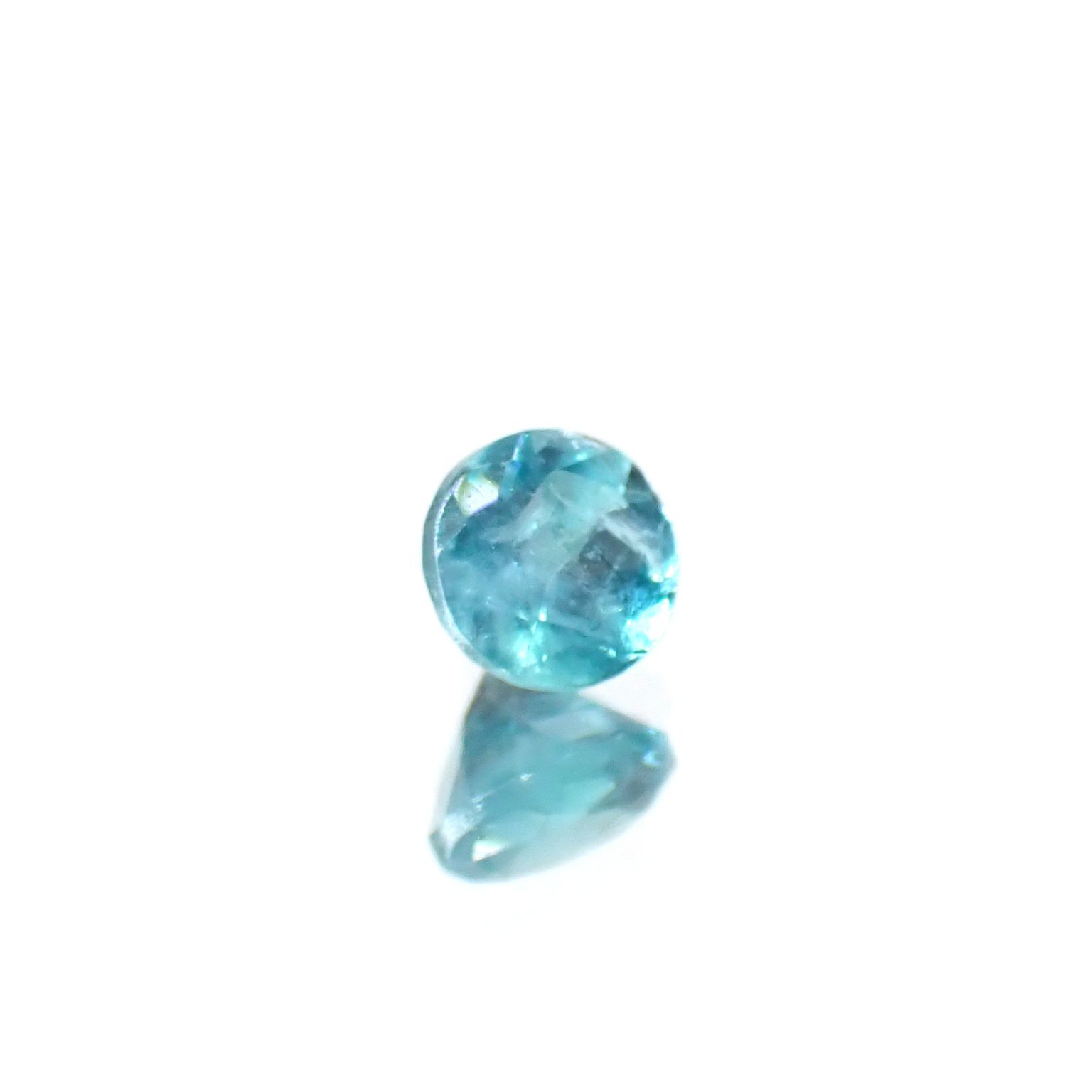 グランディディエライト マダガスカル産 0.20ct / 3.5x3.5mm前後 [250931110]