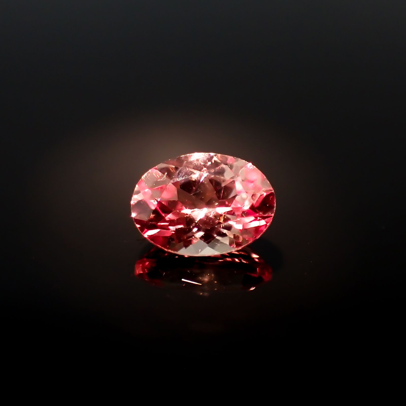 ドラゴンガーネット タンザニア産 1.02ct[231023696]7x5mm前後