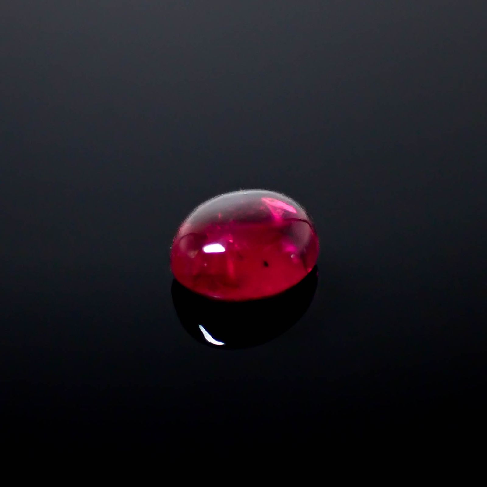 ルベライト ブラジル産 0.72ct [250530435]6.1x5.1mm前後