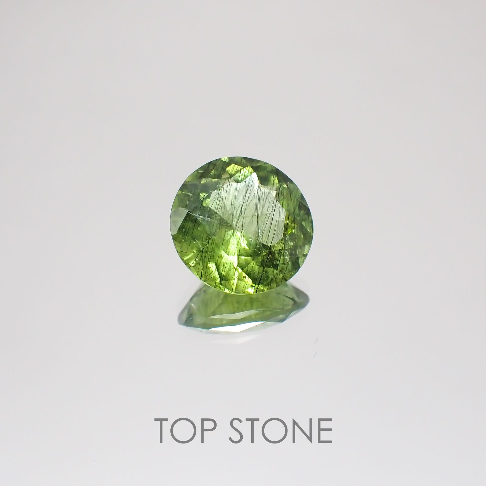 ルドウィジャイトインペリドット  パキスタン産 ルース 2.89ct[20128799]9.3×9.3mm前後