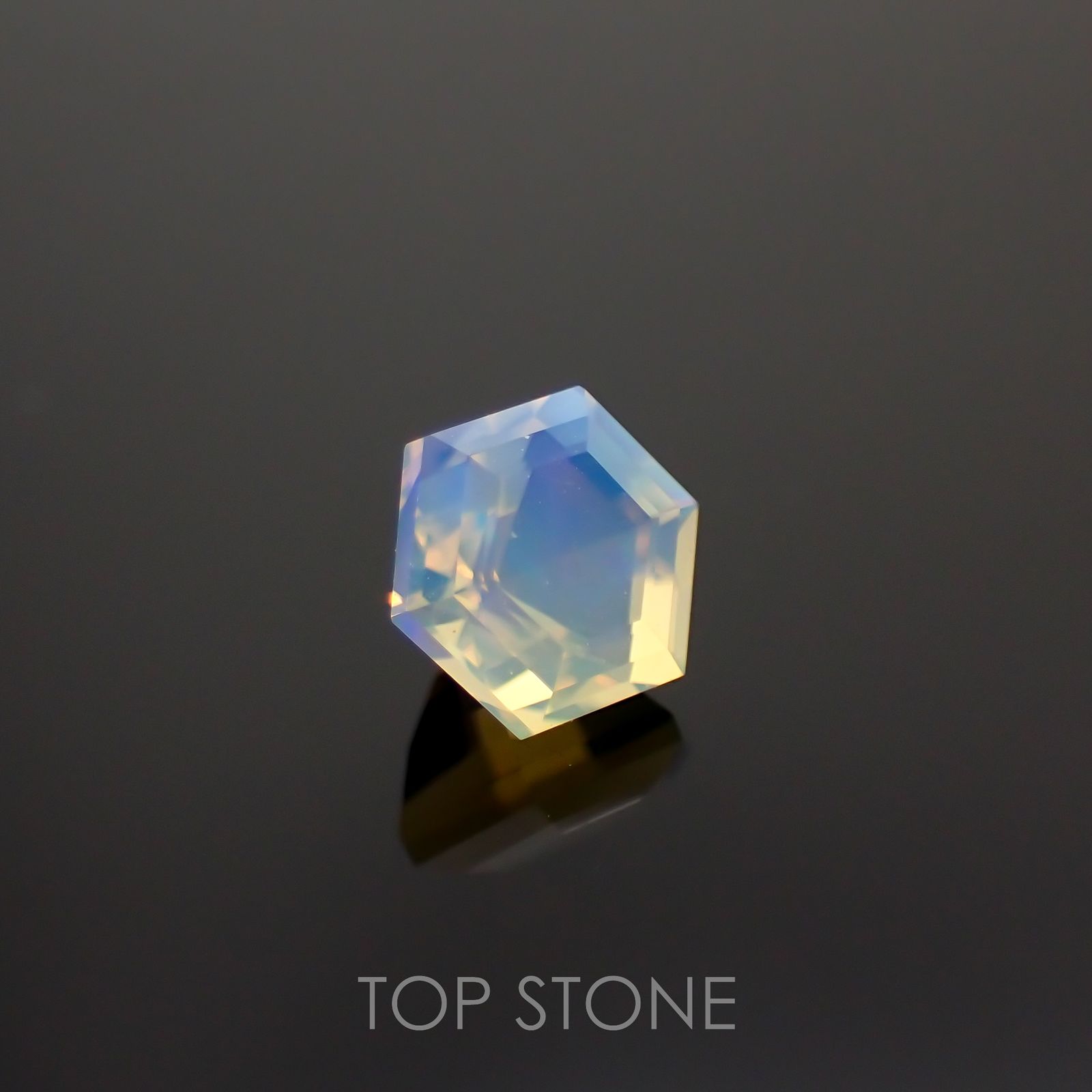 ◇ヘキサゴンカット◇エチオピアオパール エチオピア産 0.30ct[221018437]4.4x4.4mm前後