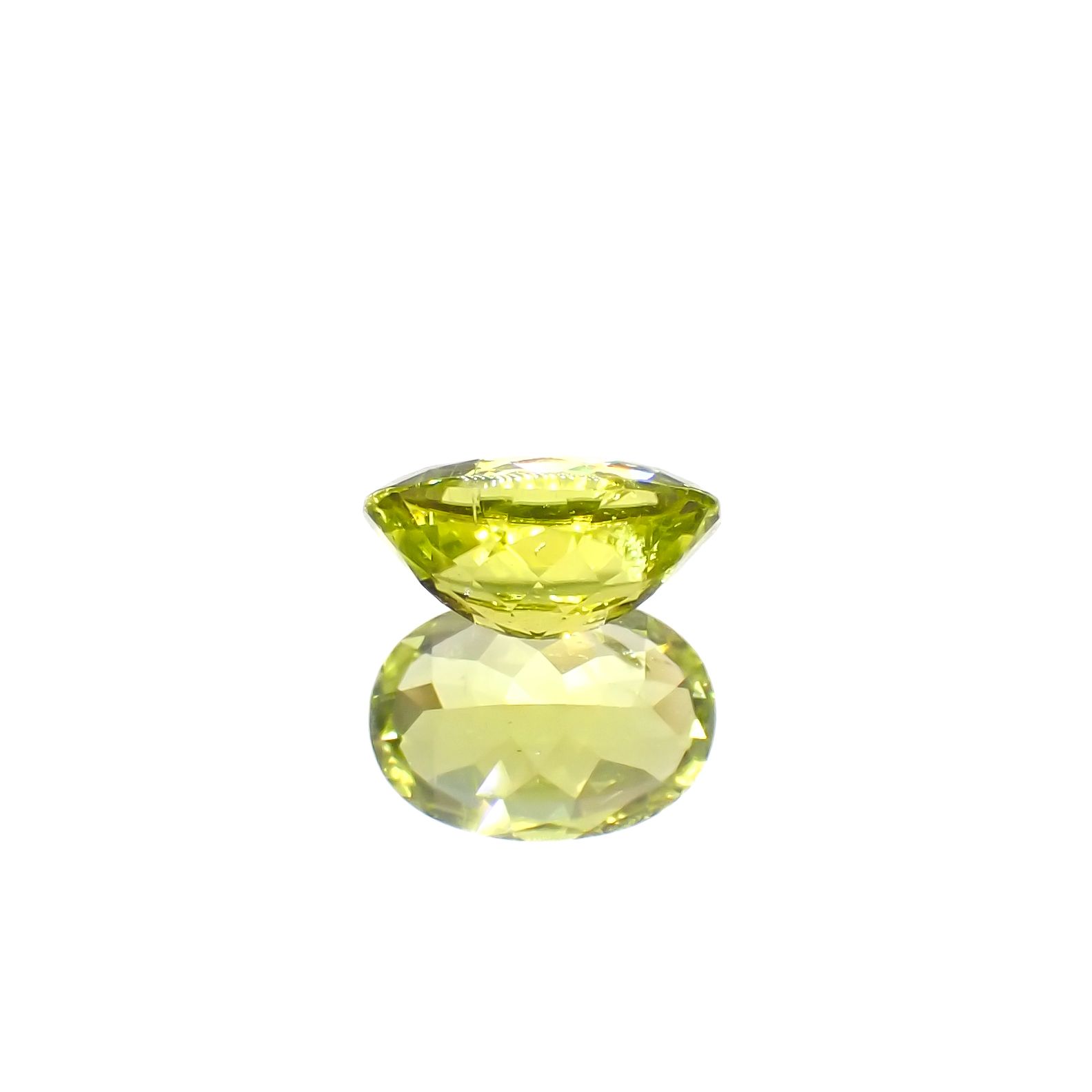 カナリートルマリン ザンビア・カナリー鉱山産 0.86ct[240527560]7.2x5.1mm前後