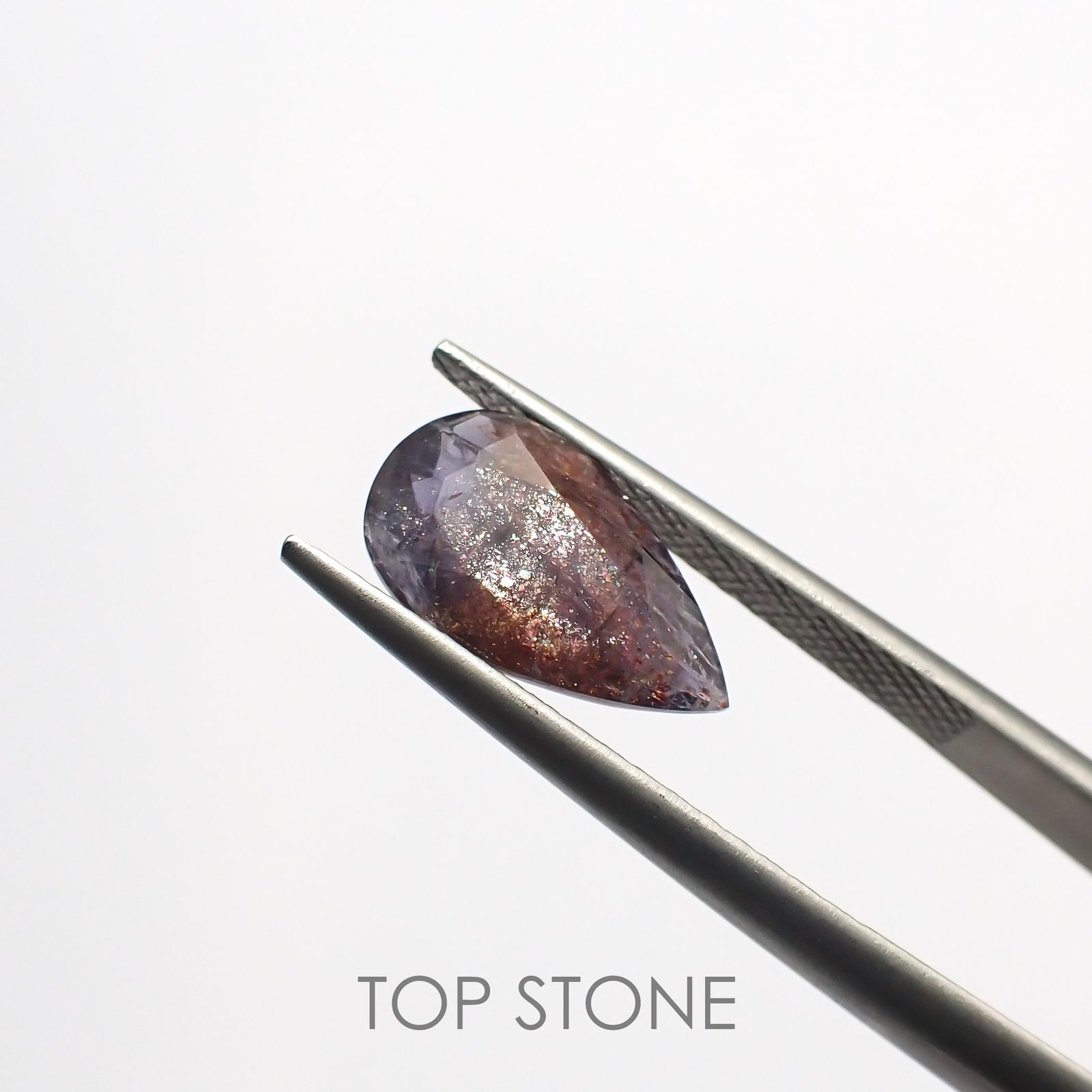 ブラッドショットアイオライト インド産 ルース 1.73ct[210611109]12.2×7.1mm前後