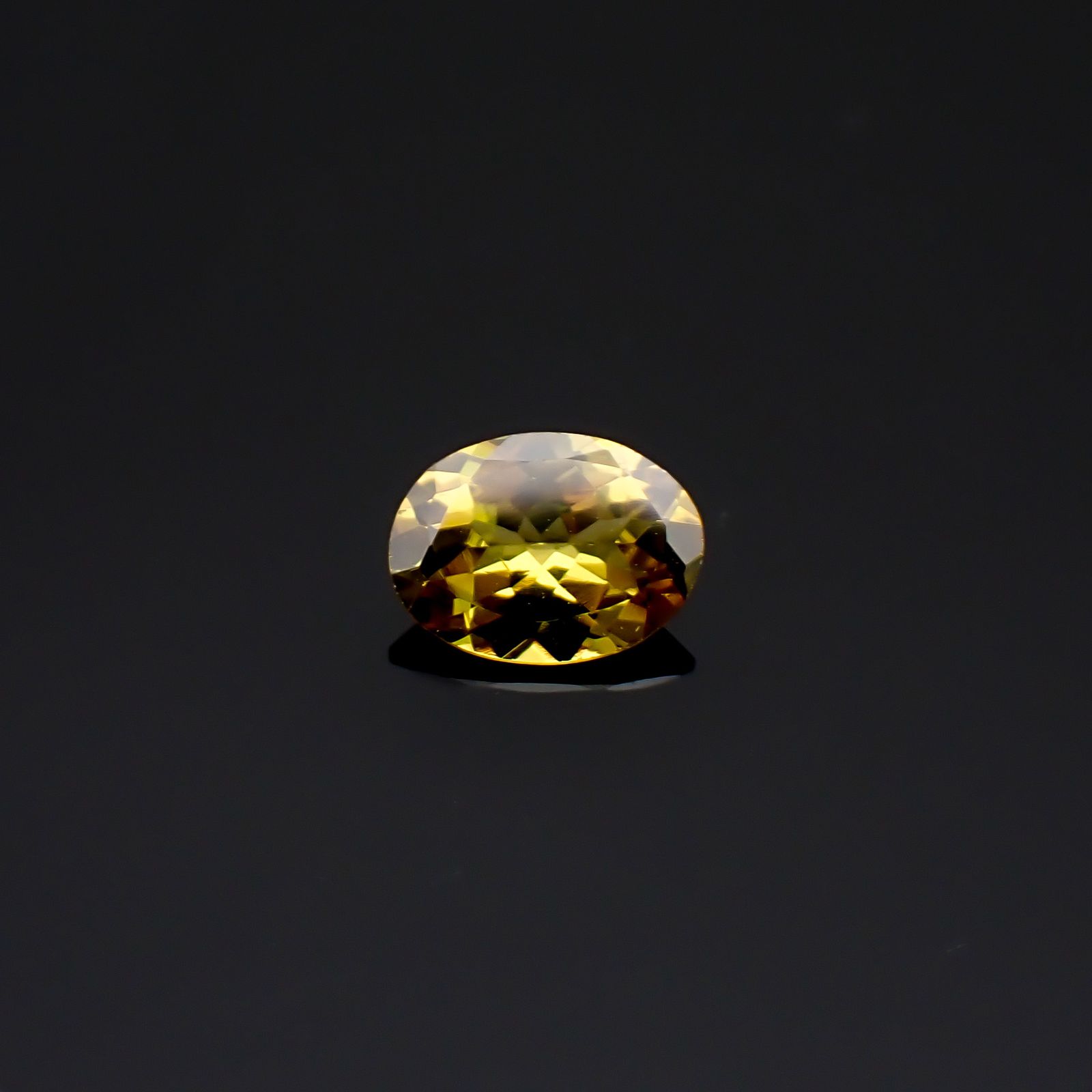 マリガーネット マリ共和国産 1.04ct / 7.9x5.9mm前後 [260732541]