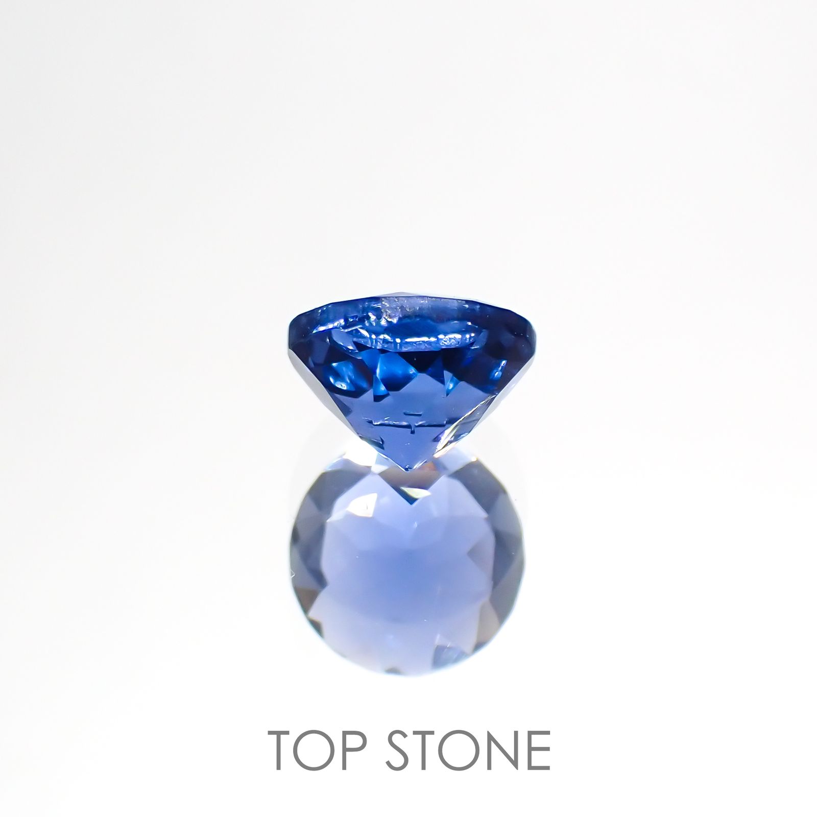 カラーチェンジフローライト(宝石名ブルー・フルオライト)ブラジル産 0.99ct 識別済[220114242]6.1x6.1mm前後