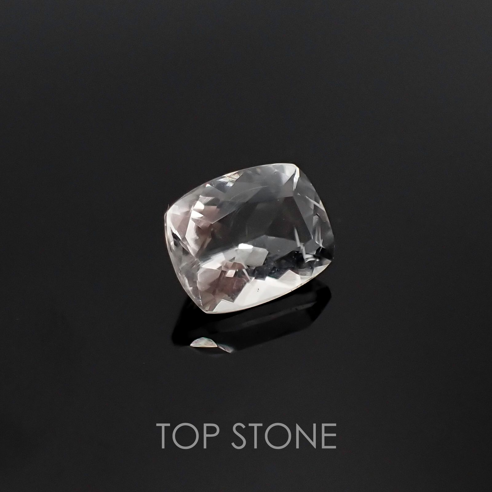 ハイアライトオパール メキシコ産 ルース 0.75ct[20106356]6.8×5.4mm前後