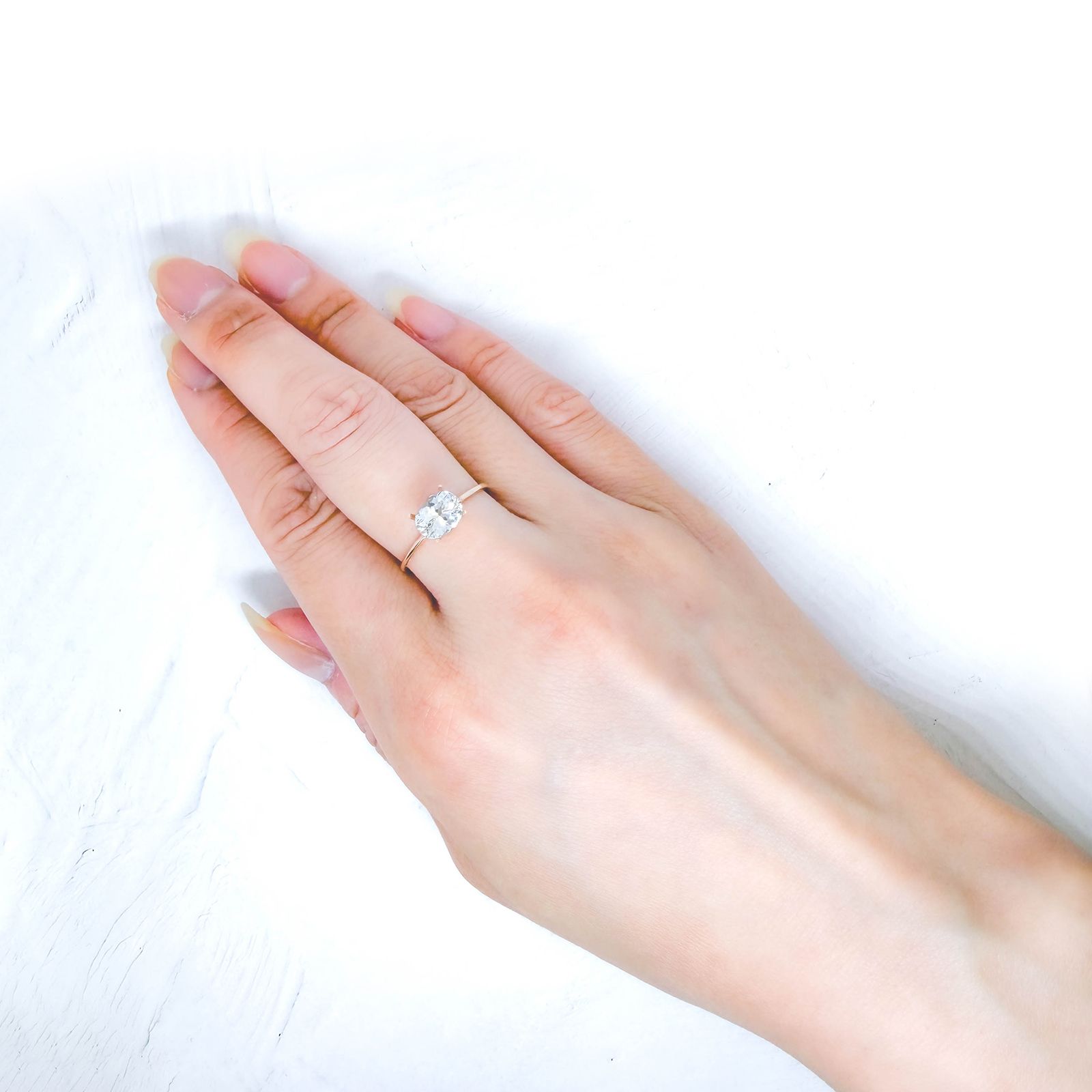 フェナカイト ロシア・マリシェボ鉱山産 1.31ct / 7.6x6mm前後 [260632429]